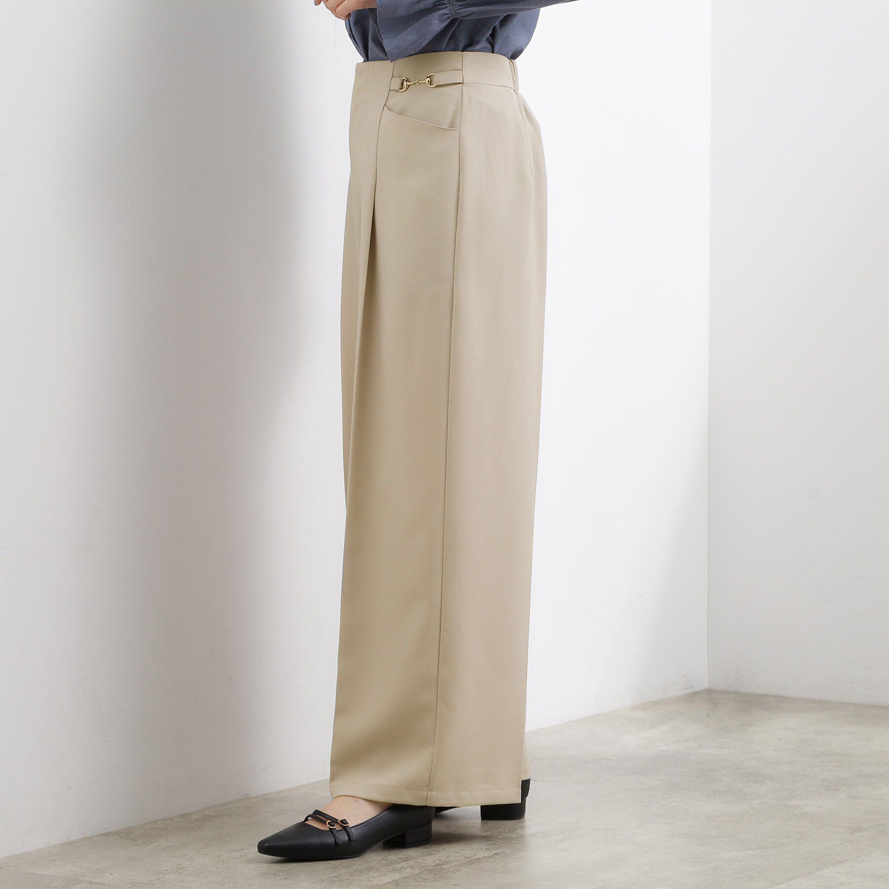 grove「シンプルを品よく格上げ　サイドビットワイドパンツ」|その他|