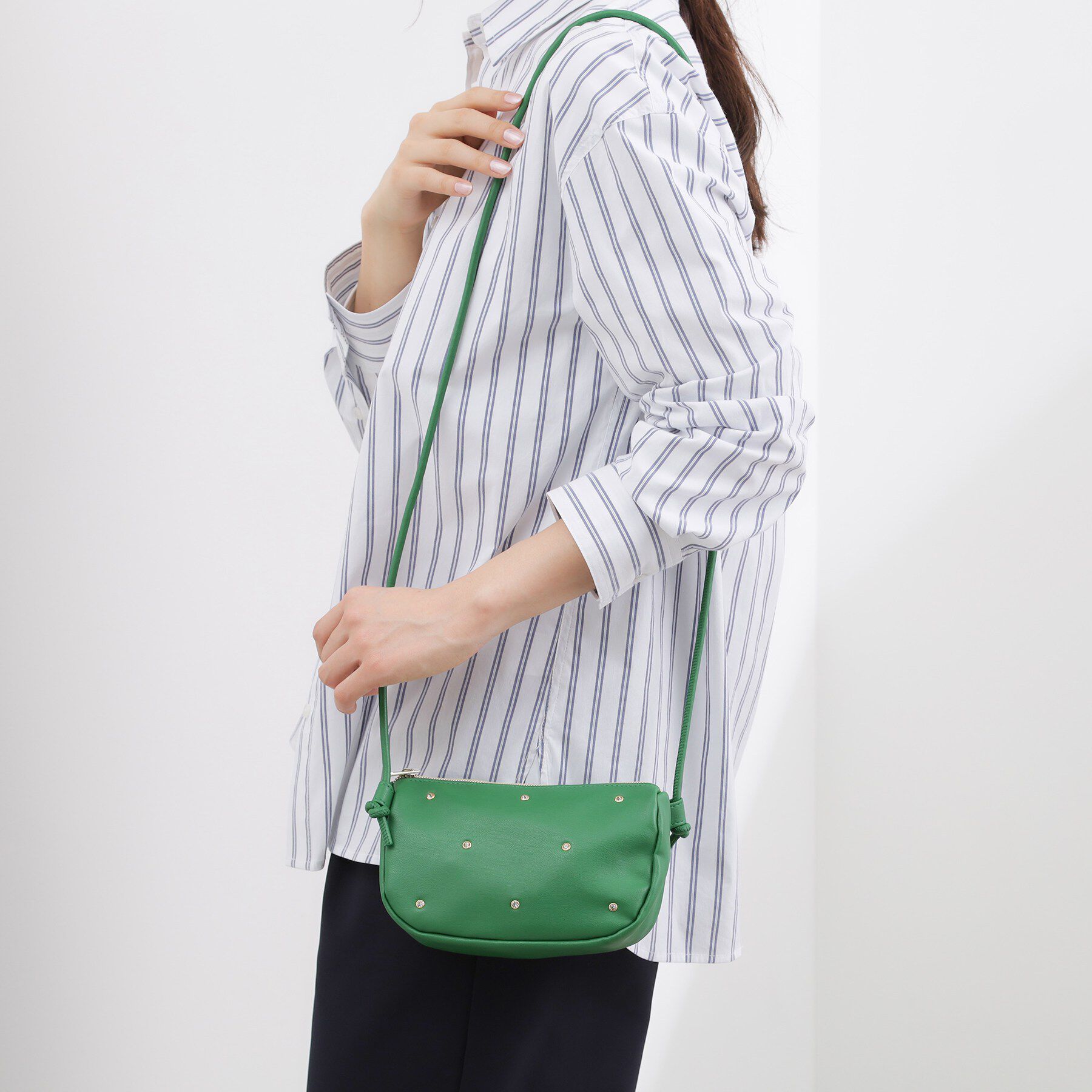 grove「キラスタッズラウンドミニショルダー」|ショルダー・メッセンジャー|グリーン(022)