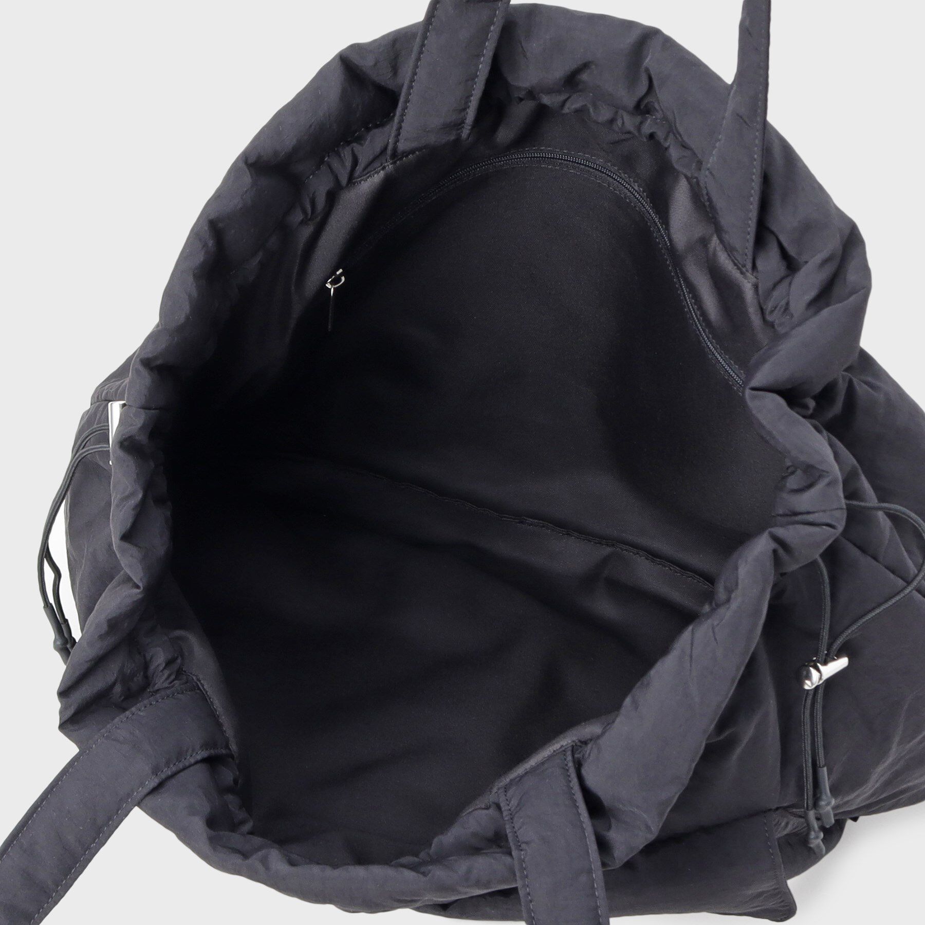 INDIVI「新色登場！【超軽量】フロントポケットバッグ」|トートバッグ|