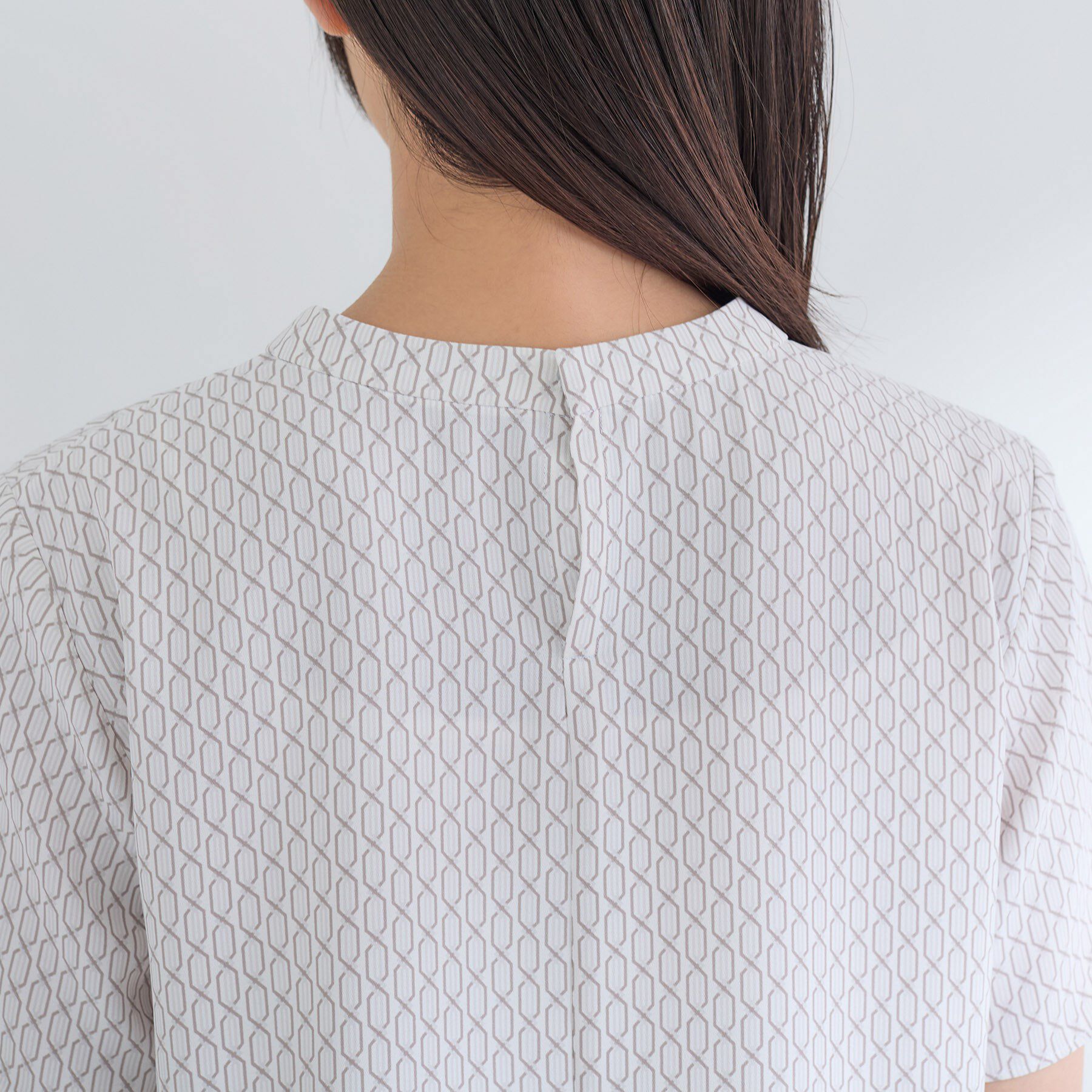 INDIVI「【UVケア】モノグラム ボウタイデザインブラウス」|シャツ・ブラウス|