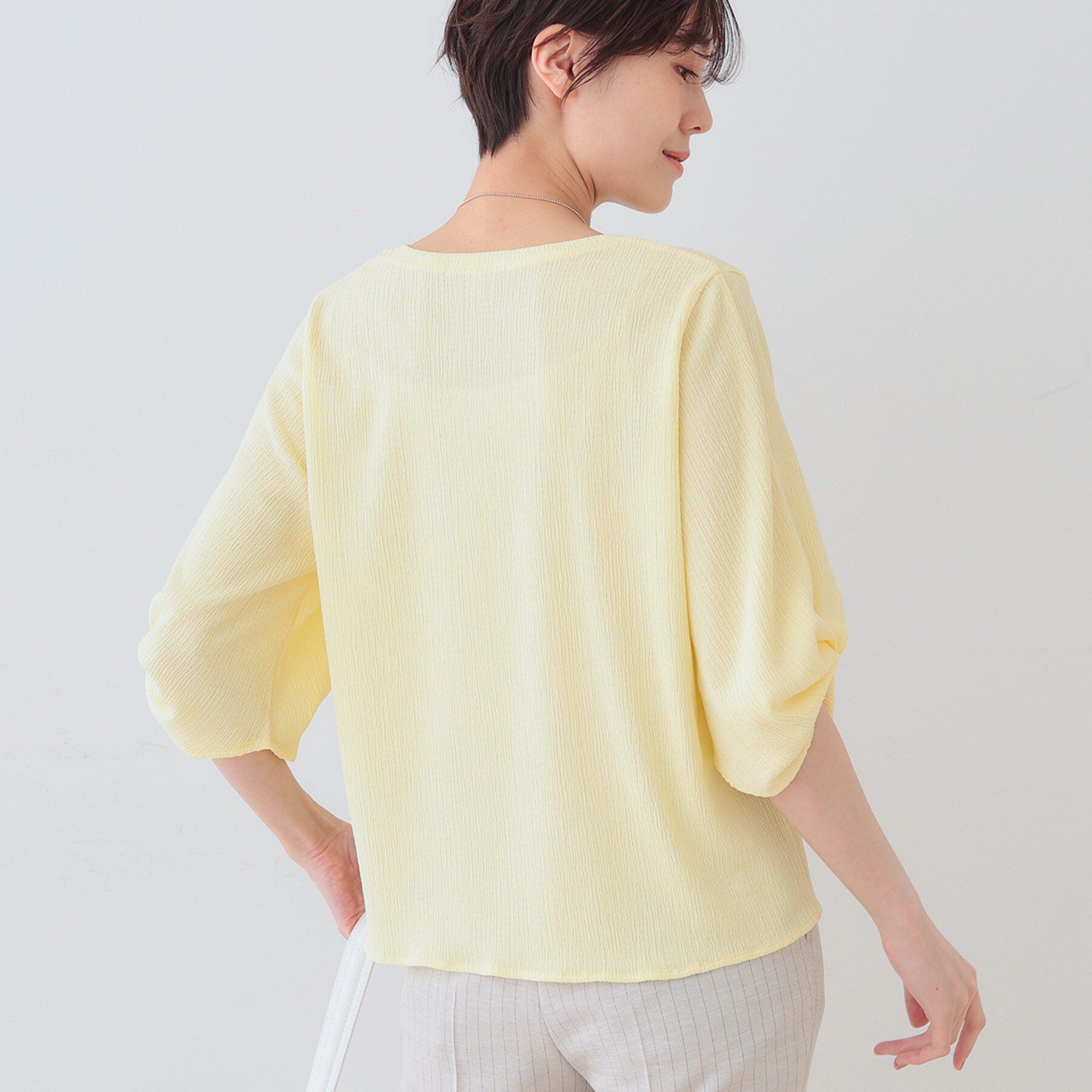 INDIVI「【洗える】タックデザインスリーブ ジャージトップス」|Tシャツ・カットソー|