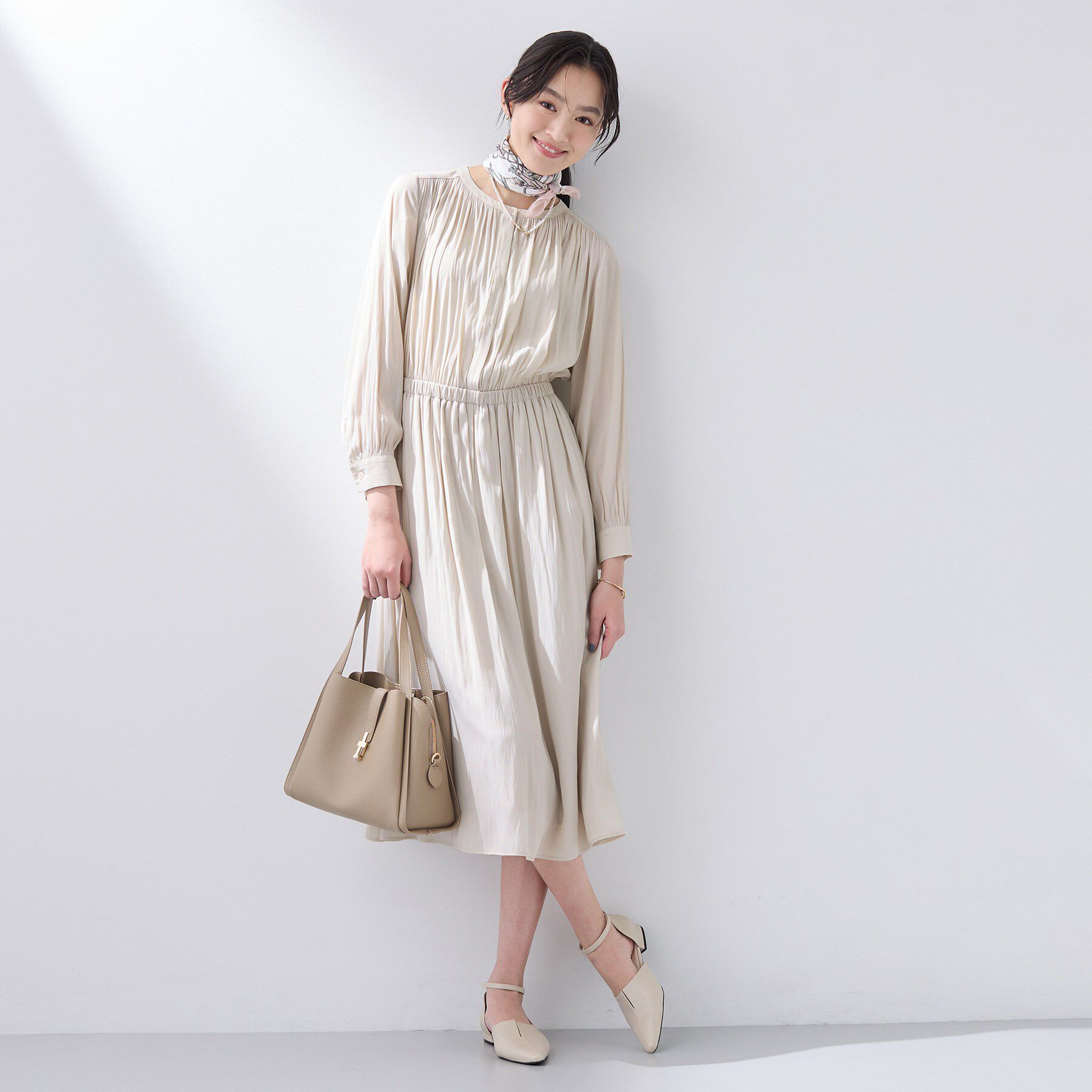 INDIVI「【洗える】ギャザーフレアワンピース」|ワンピース|