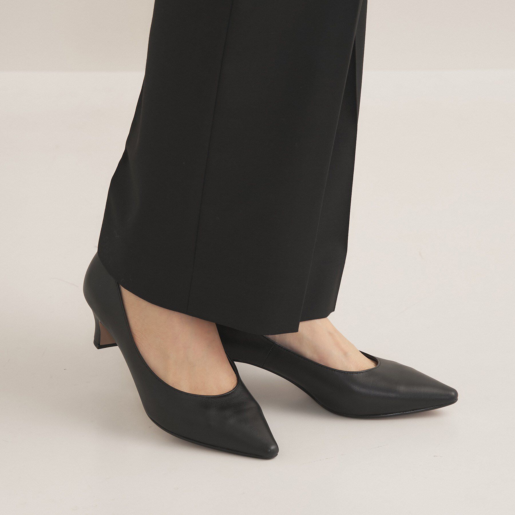 INDIVI「【ラム革／美脚／通勤】レザーパンプス」|パンプス|