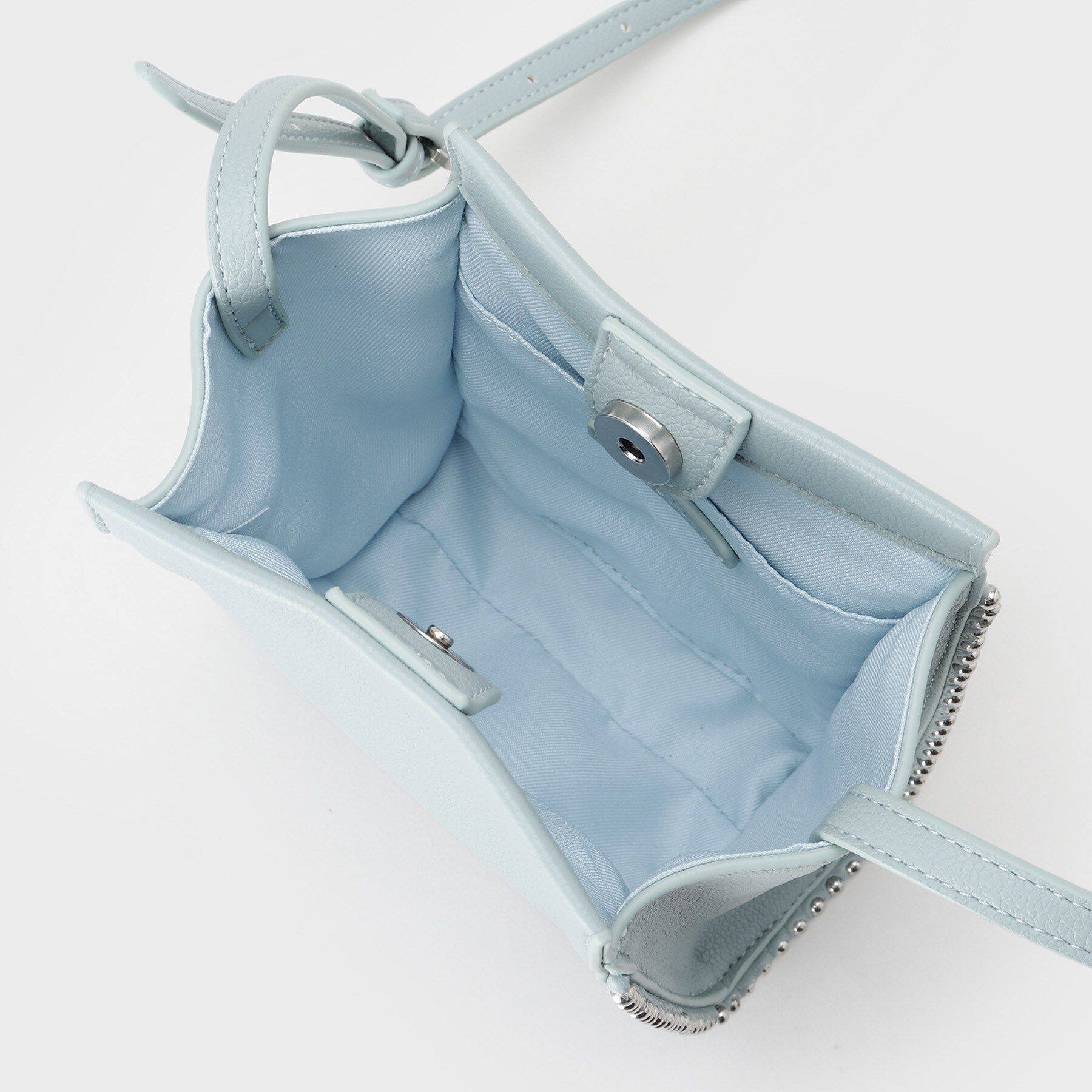 INDIVI「【合皮】スタッズ風メタルポシェットバッグ」|ショルダー・メッセンジャー|