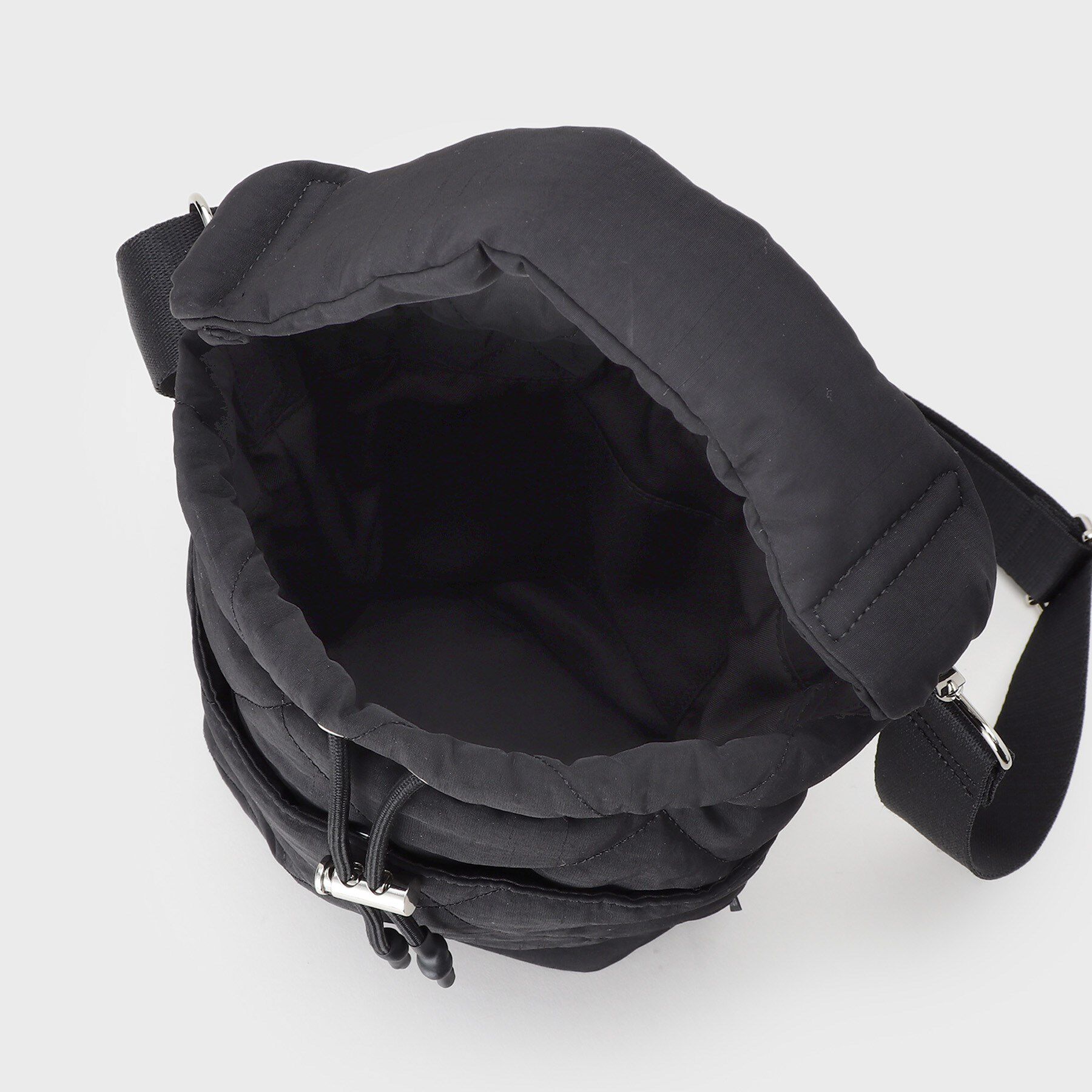 INDIVI「【大人カジュアル／ショルダー付】ふかふか巾着バッグ」|ハンドバッグ|