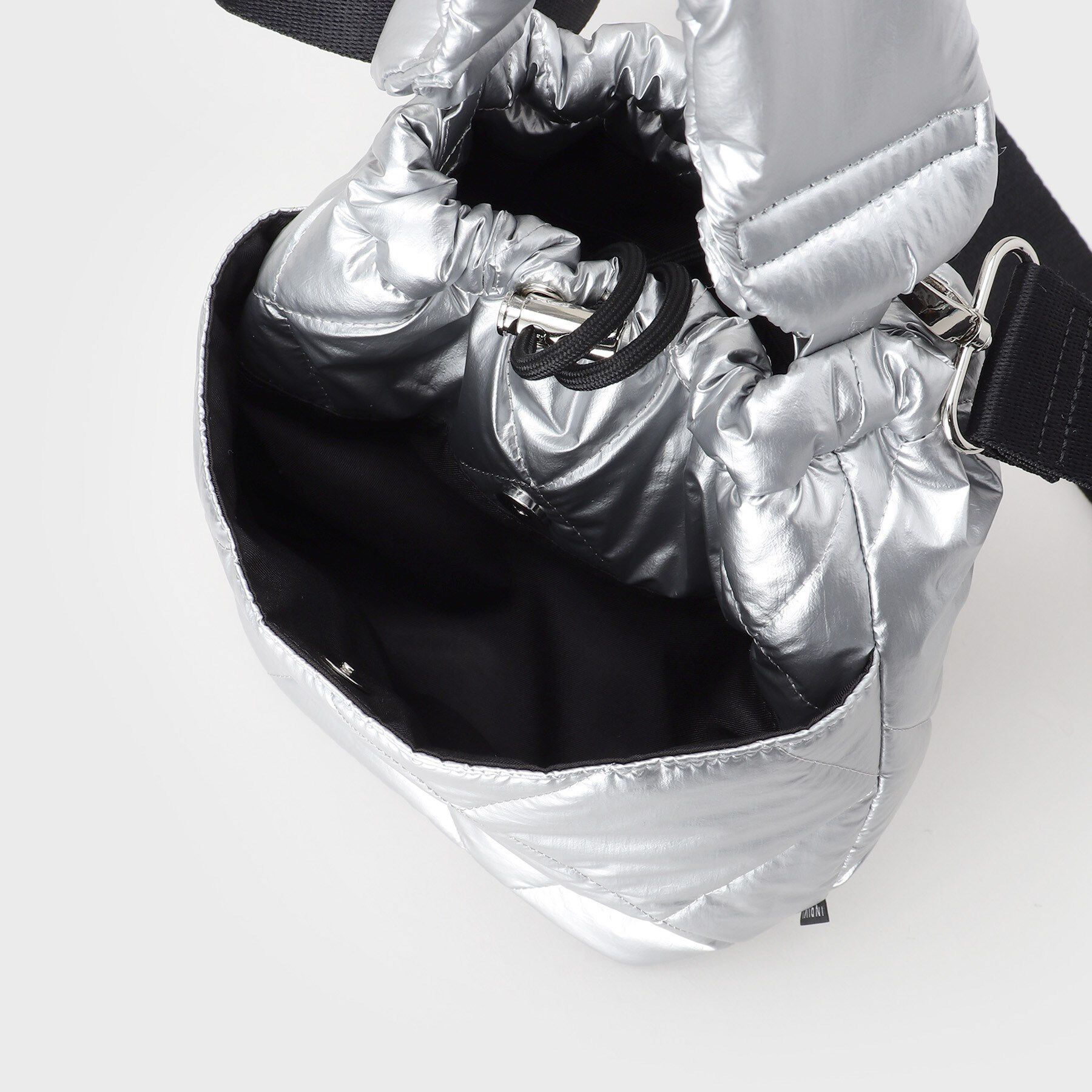 INDIVI「【大人カジュアル／ショルダー付】ふかふか巾着バッグ」|ハンドバッグ|