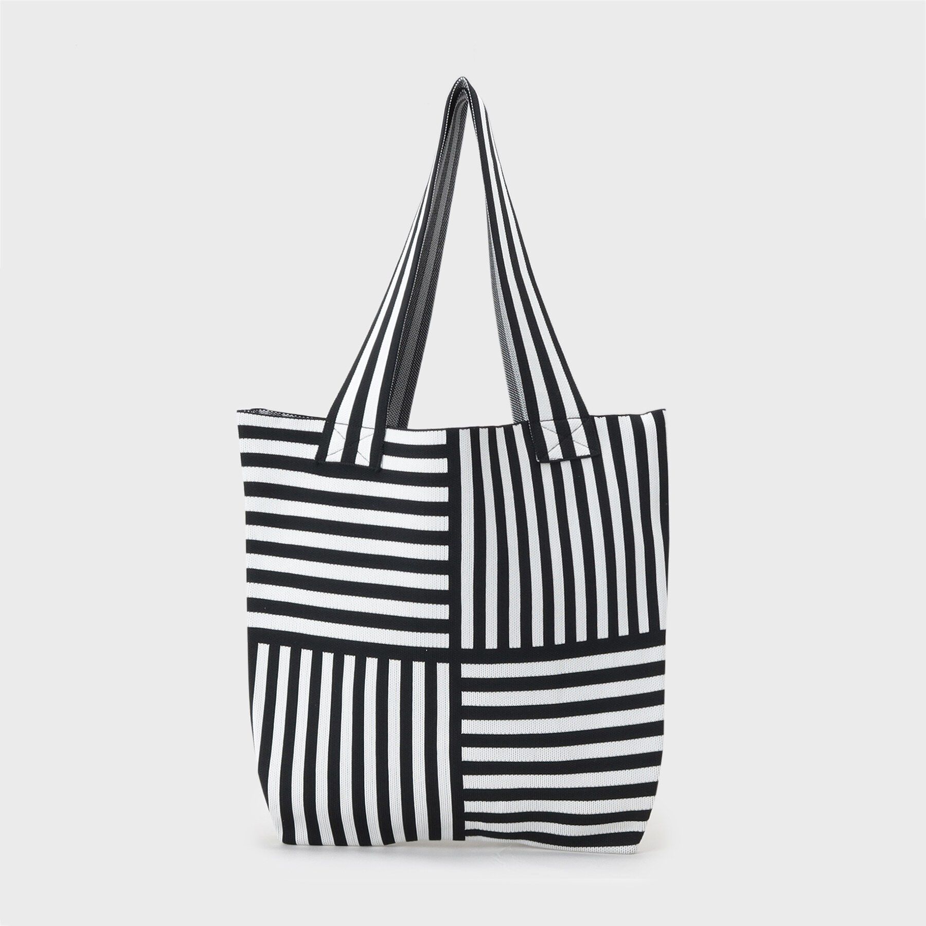 INDIVI「【WEB限定カラー／A4収納】柄ニットバッグ」|トートバッグ|