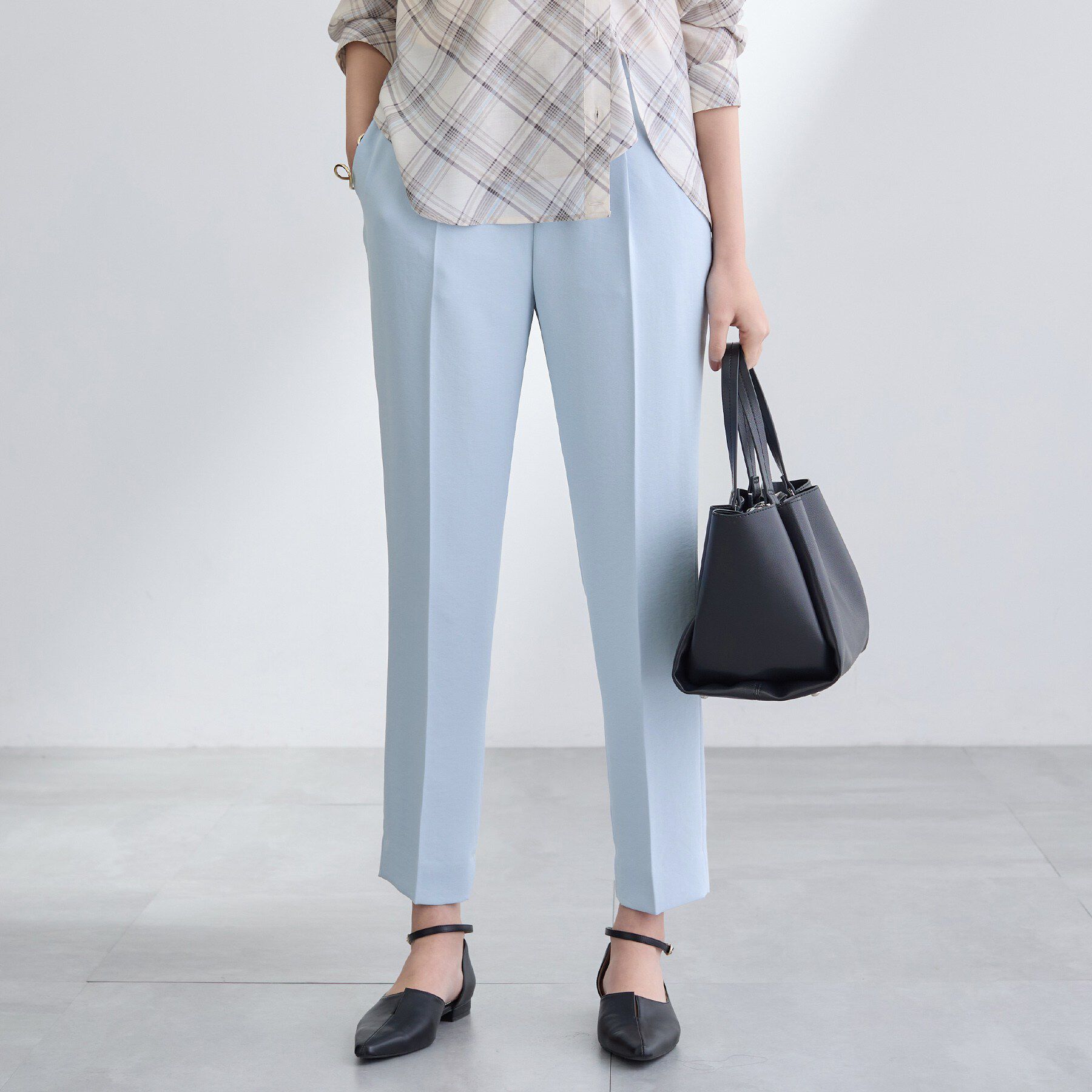 INDIVI「【洗える／UVケア／SETUP可】着る日傘テーパードパンツ」|その他|サックスブルー(09