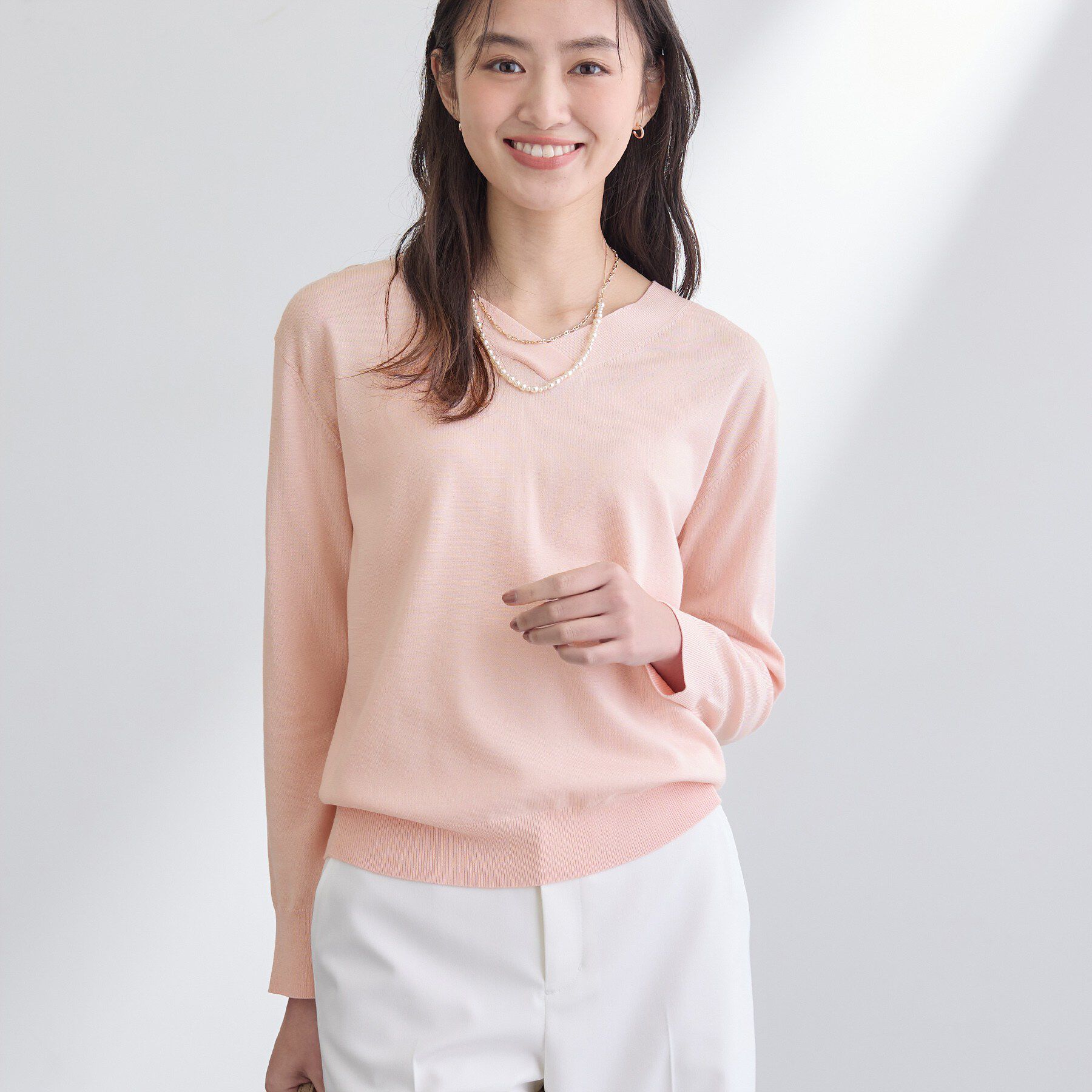 INDIVI「【シルク混】きれいめVネックニット」|ニット・セーター|