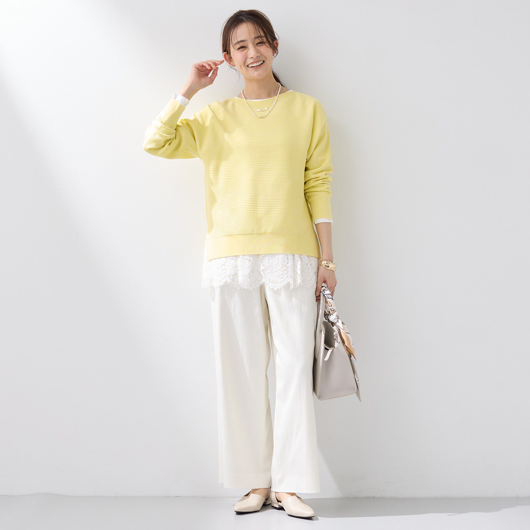 INDIVI「【洗える／キレイ色】体型カバー無縫製ニット」|ニット・セーター|