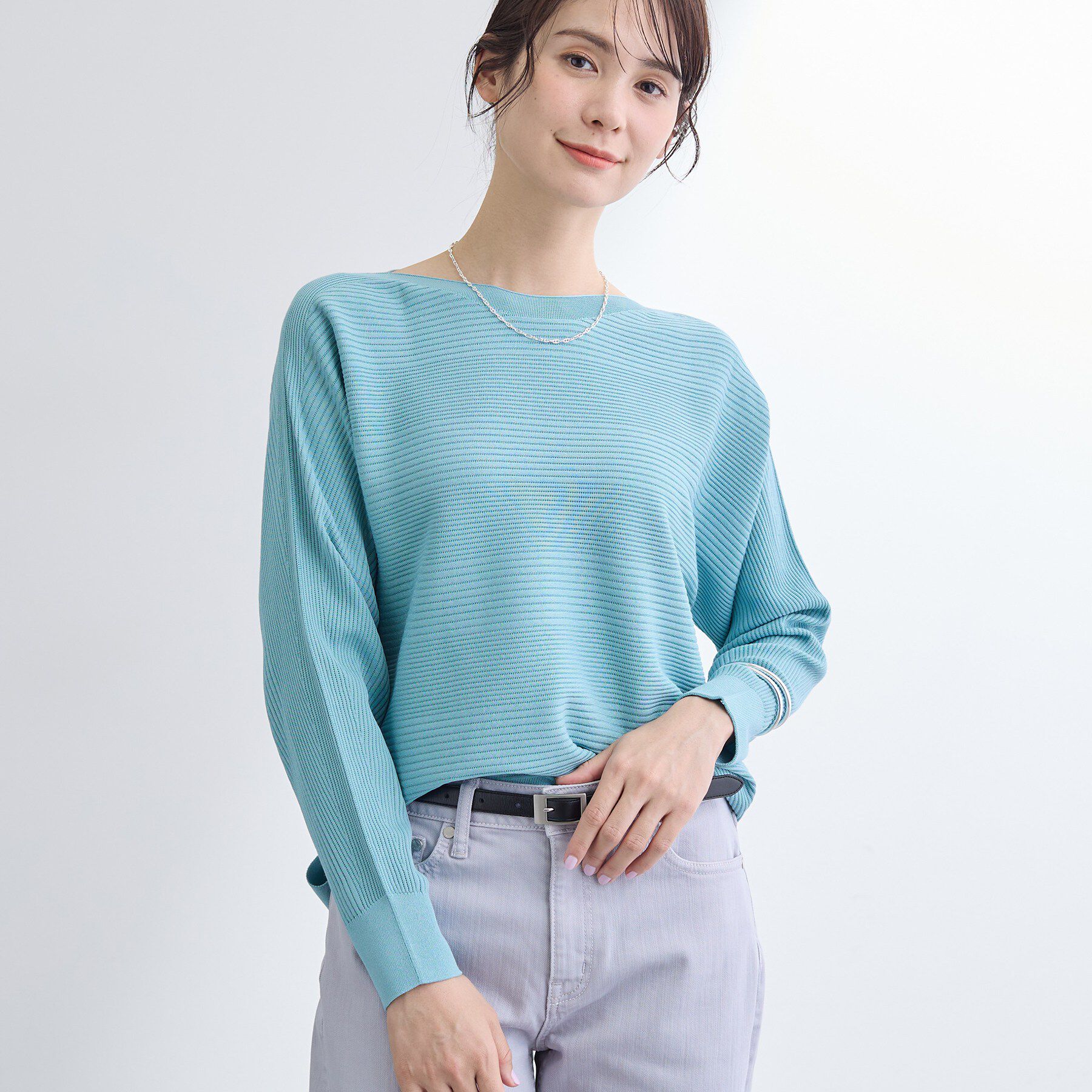 INDIVI「【洗える／キレイ色】体型カバー無縫製ニット」|ニット・セーター|