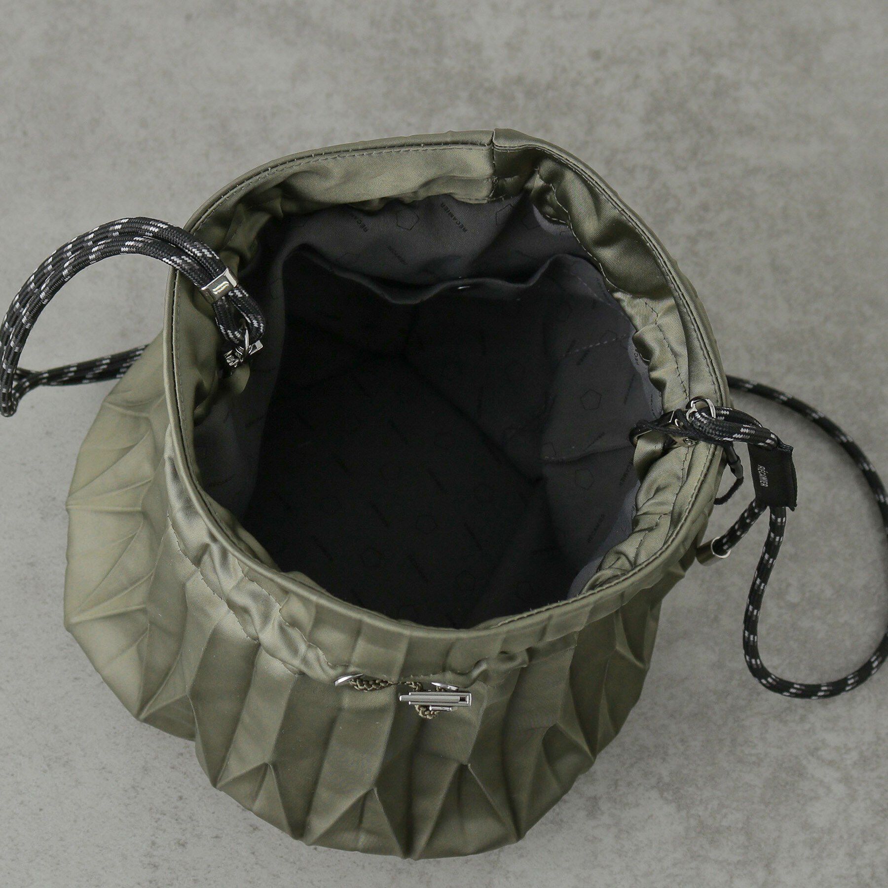 GALLEST「【RECAMIER】プリーツ巾着 middle」|ショルダー・メッセンジャー|