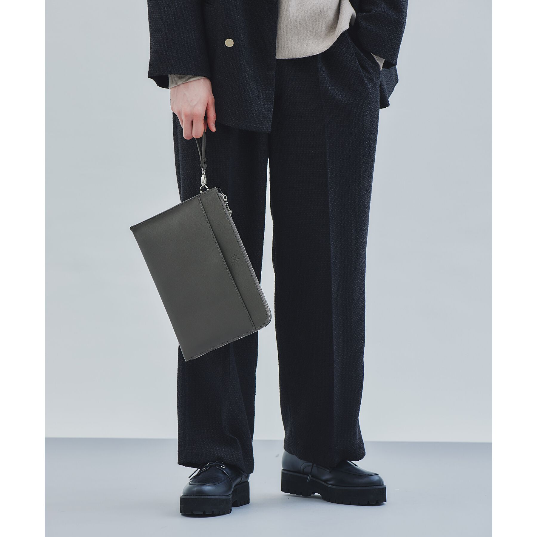 tk.TAKEO KIKUCHI「レザー調ジップクラッチバッグ」|クラッチバッグ|