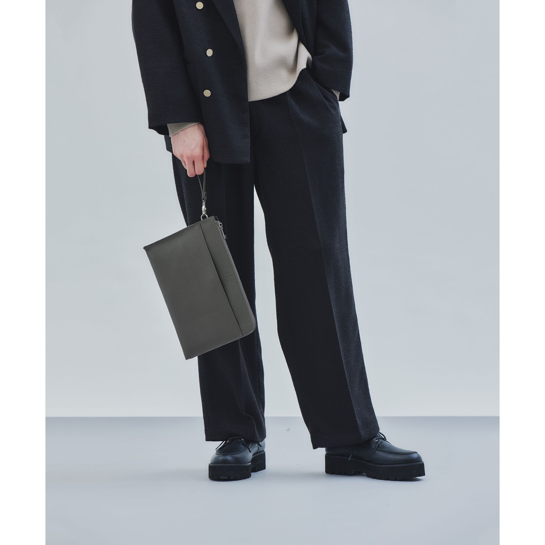 tk.TAKEO KIKUCHI「レザー調ジップクラッチバッグ」|クラッチバッグ|