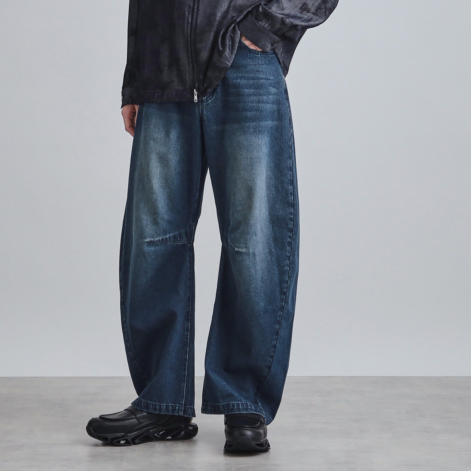 tk.TAKEO KIKUCHI「カーブステッチデニム」|デニム|