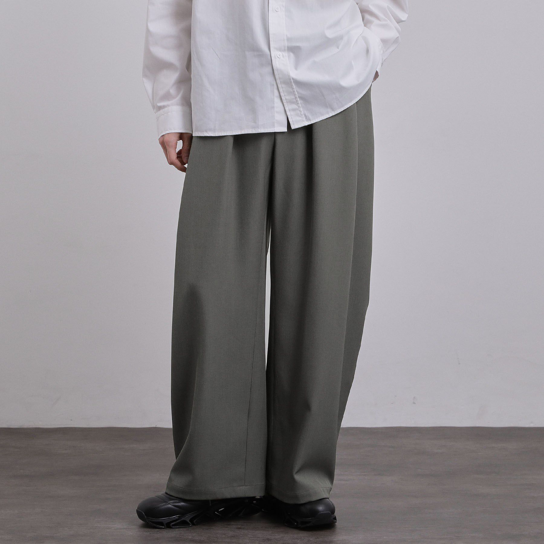 tk.TAKEO KIKUCHI「ディープタックスラックス」|その他|チャコールグレー(0