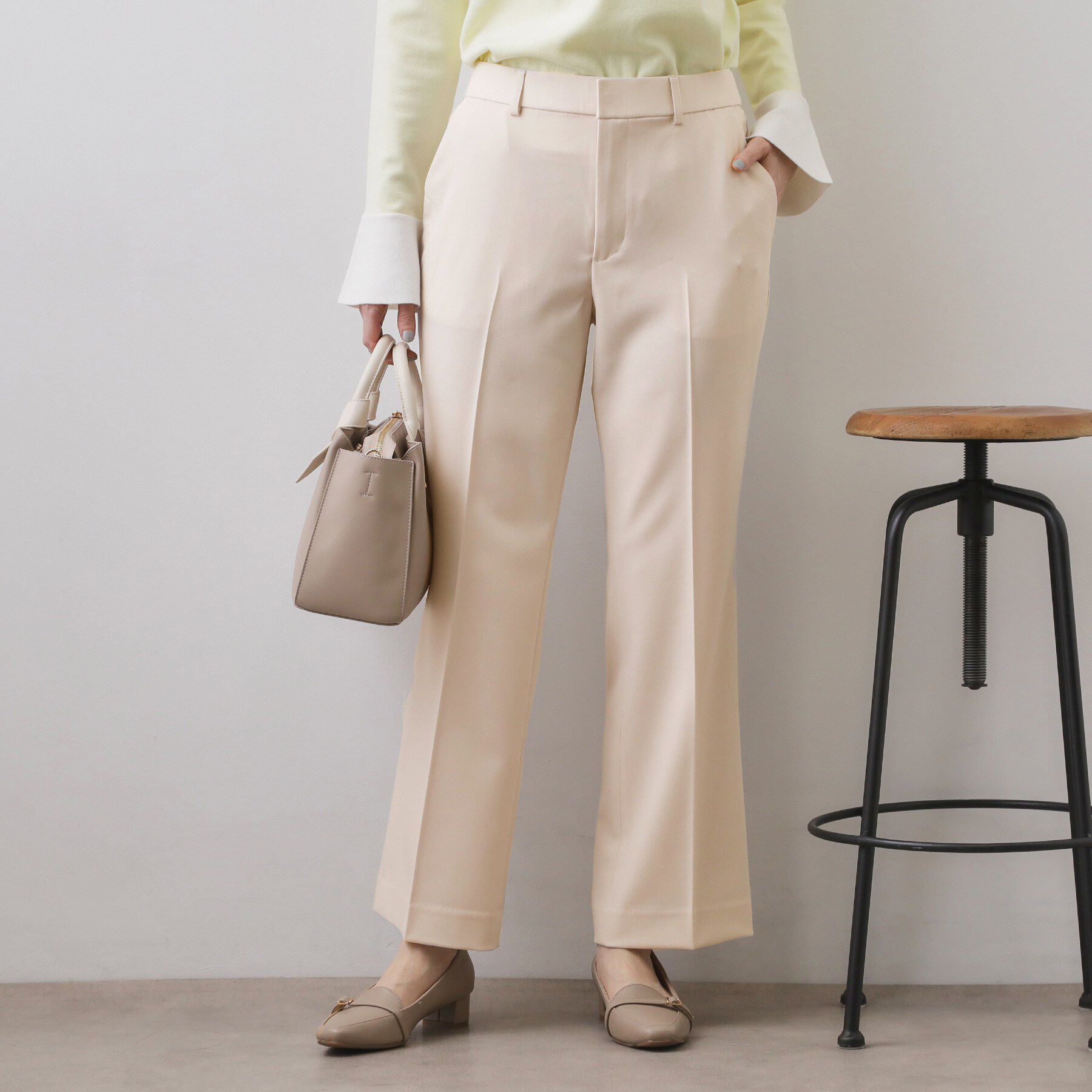 index「ストレッチスリムフレアパンツ【洗濯機OK】」|その他|グレージュ(050)