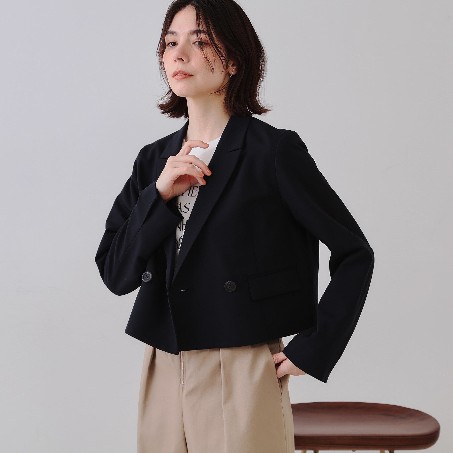OPAQUE.CLIP「ショートテーラードジャケット【洗濯機洗い可】」|テーラードジャケット|ネイビー(094)