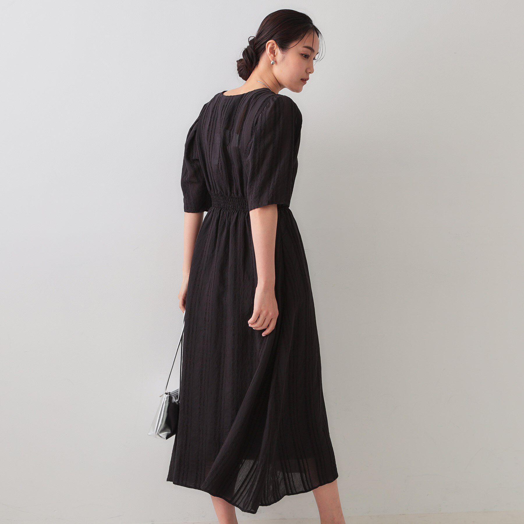 OPAQUE.CLIP「Vネックフィット＆フレアワンピース」|ワンピース|