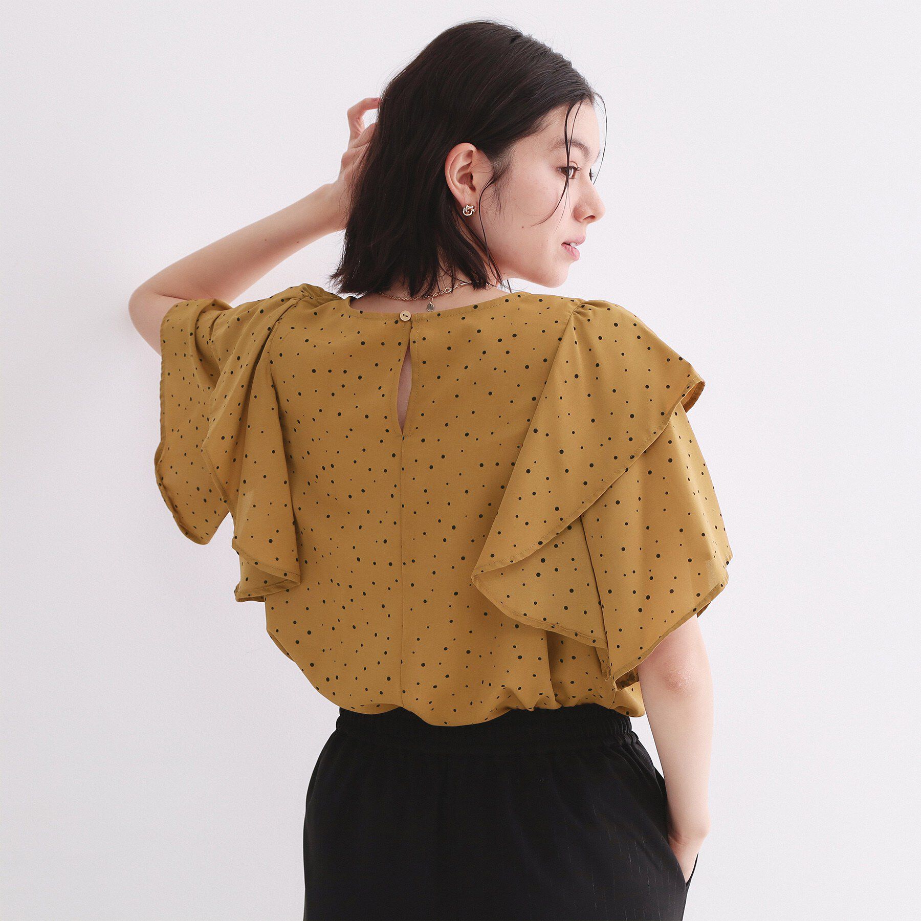 OPAQUE.CLIP「ランダムドットフリルブラウス【洗濯機洗い可】」|シャツ・ブラウス|