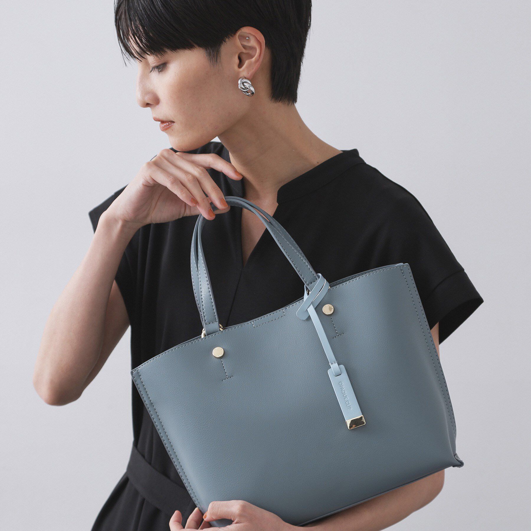 OPAQUE.CLIP「【2WAY/名品】バイカラー3層ミドルトートバッグ」|トートバッグ|ブルー(892)