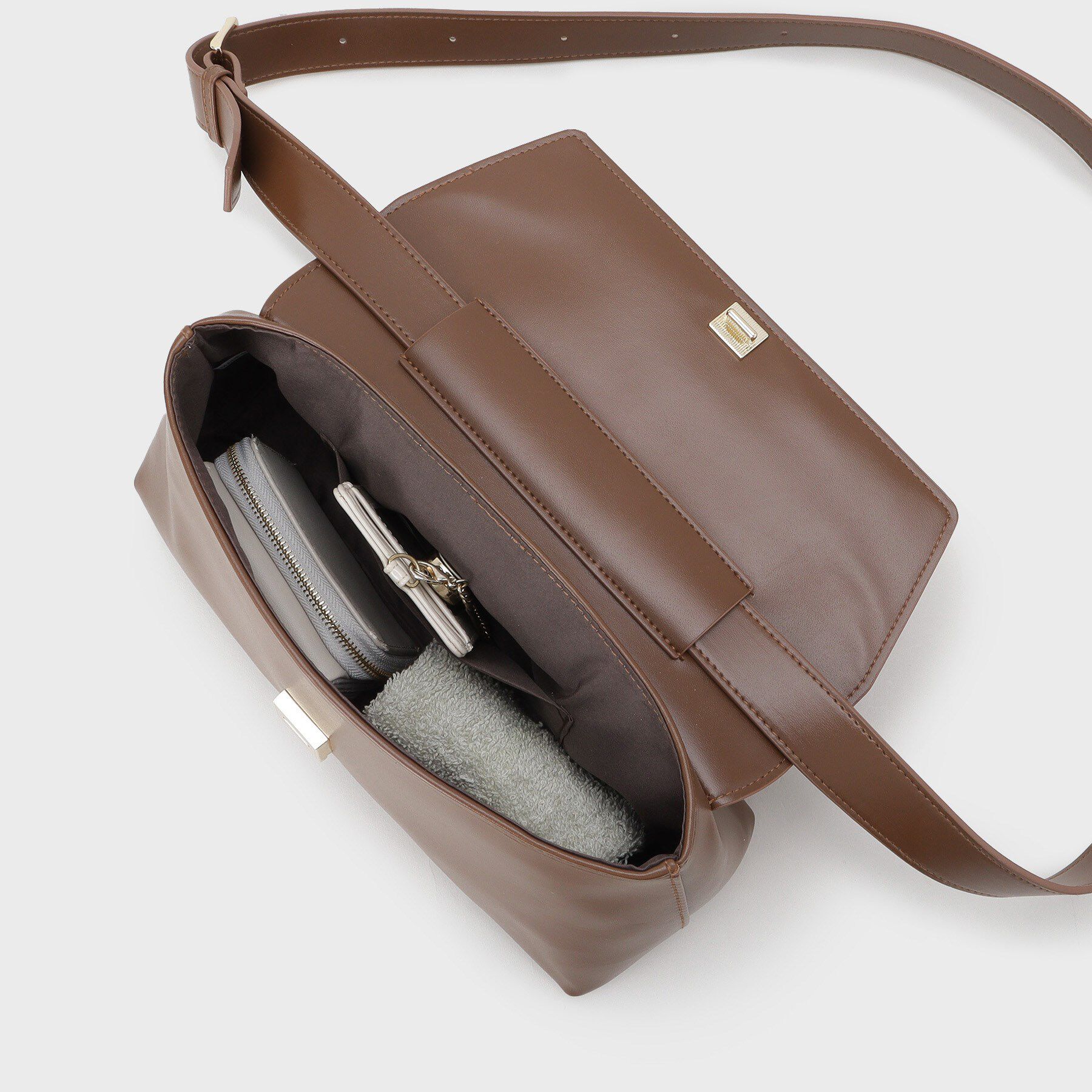 OPAQUE.CLIP「【3WAY】スムース合皮ワイドボディバッグ」|その他|