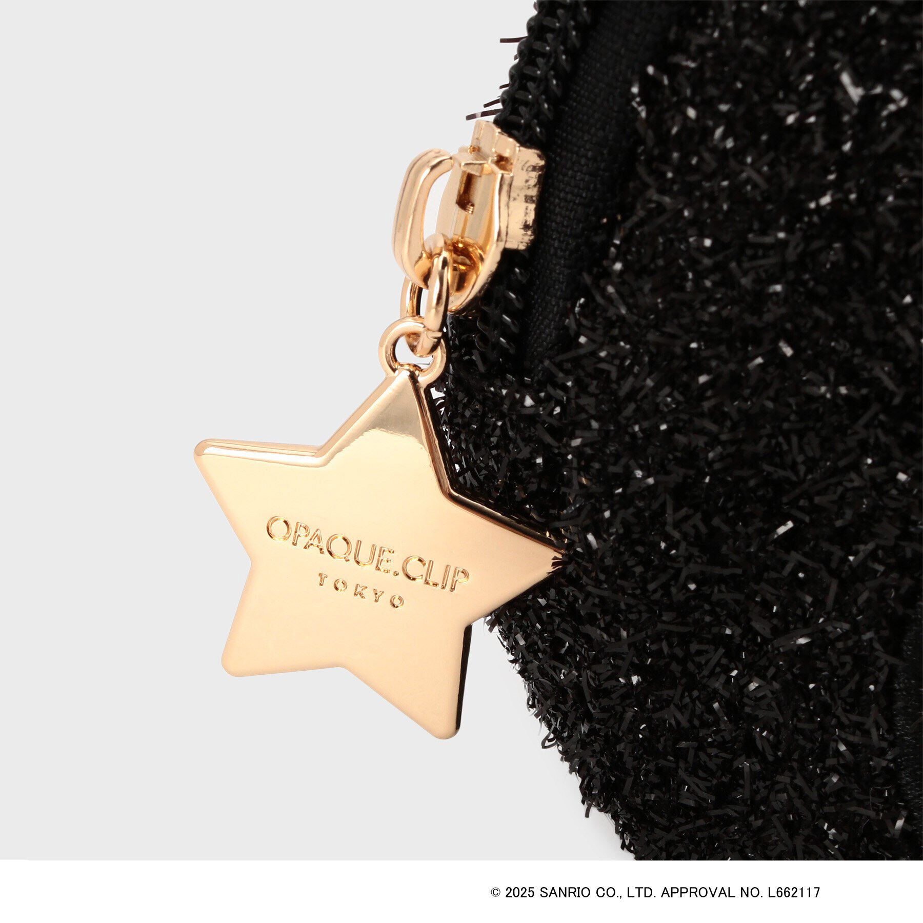 OPAQUE.CLIP「◆【クロミ】フェイス型キラキラシェルポーチ」|ポーチ|