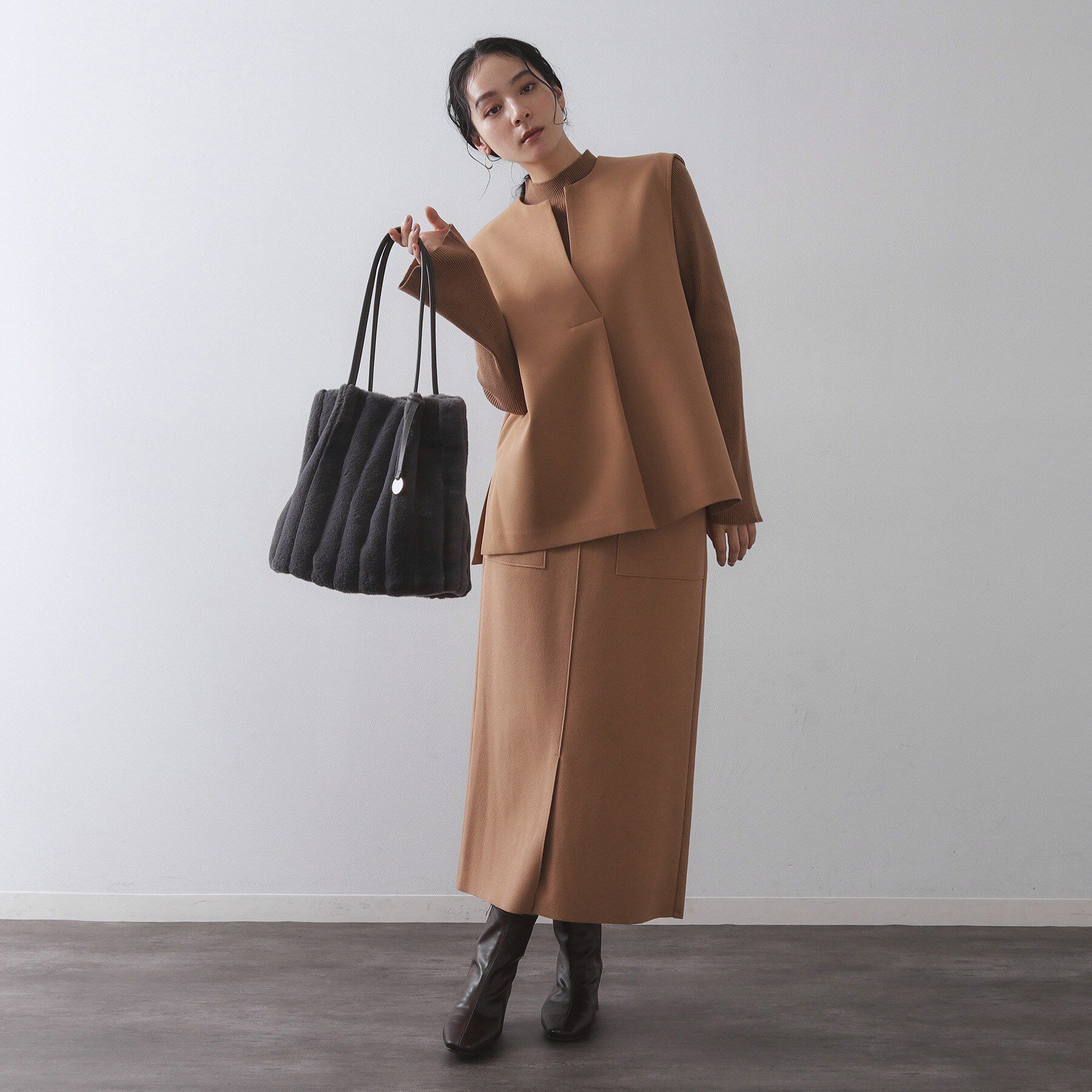 OPAQUE.CLIP「【A4サイズ対応／マチ付き】ストライプフェイクファートートバッグ」|トートバッグ|