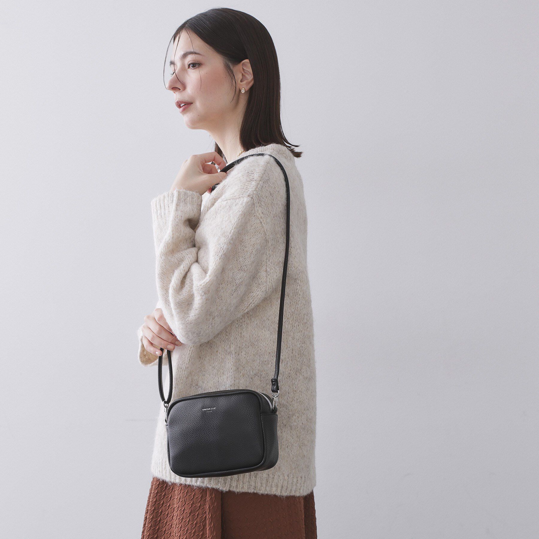 OPAQUE.CLIP「シュリンク合皮スクエアミニショルダーバッグ【軽量／長さ調整可能】」|ショルダー・メッセンジャー|