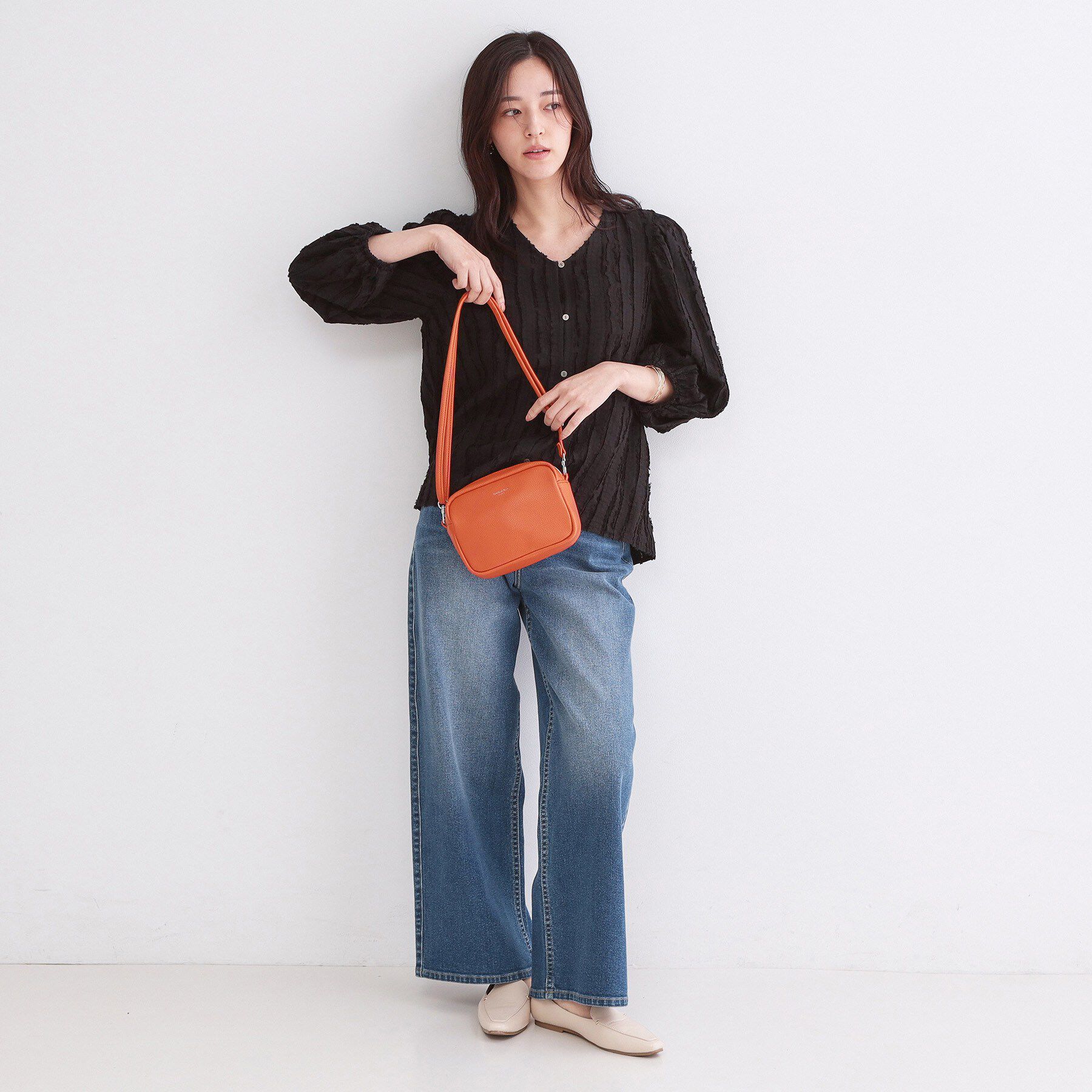 OPAQUE.CLIP「シュリンク合皮スクエアミニショルダーバッグ【軽量／長さ調整可能】」|ショルダー・メッセンジャー|