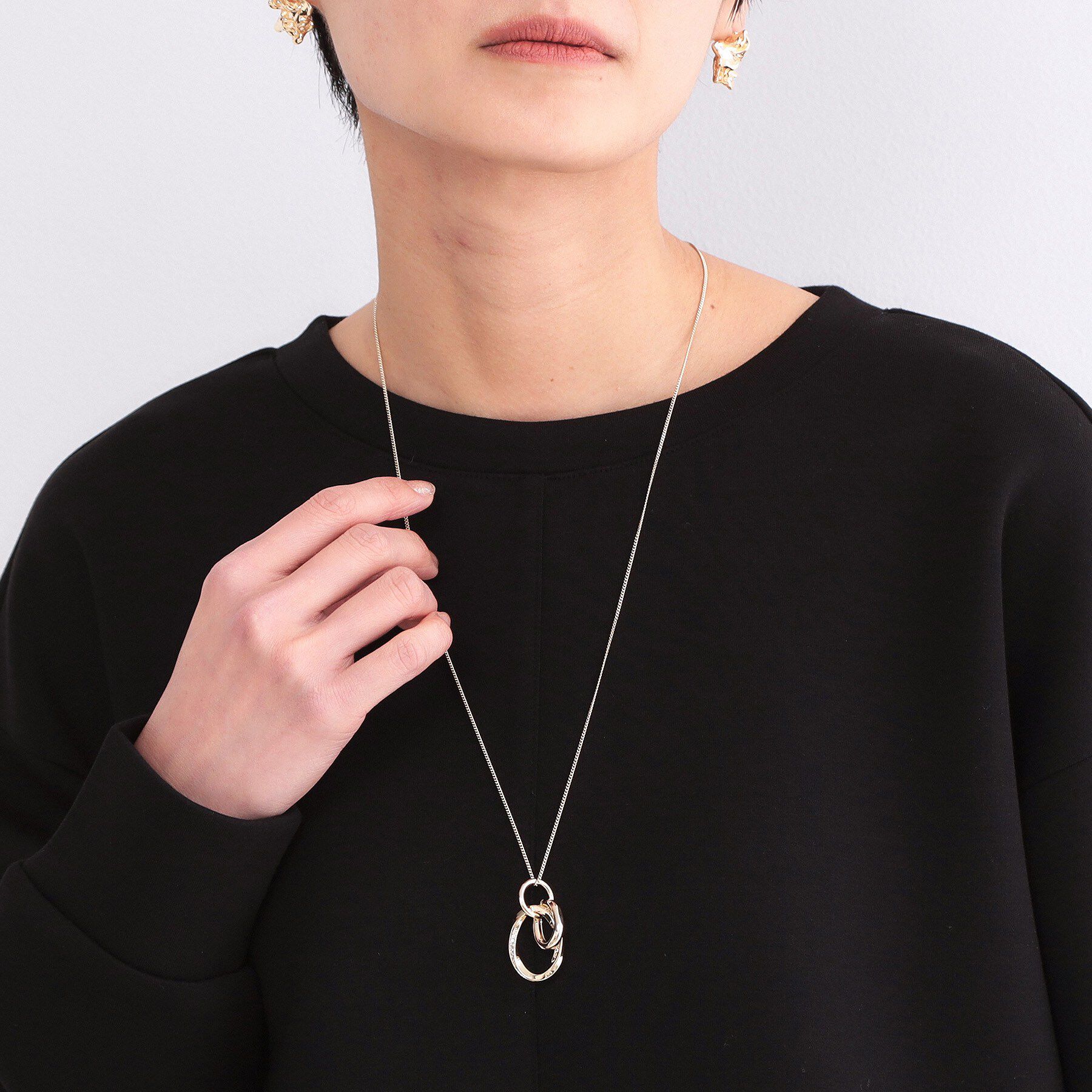 OPAQUE.CLIP「メタルオーバル&times;2連リング ロングネックレス」|ネックレス|