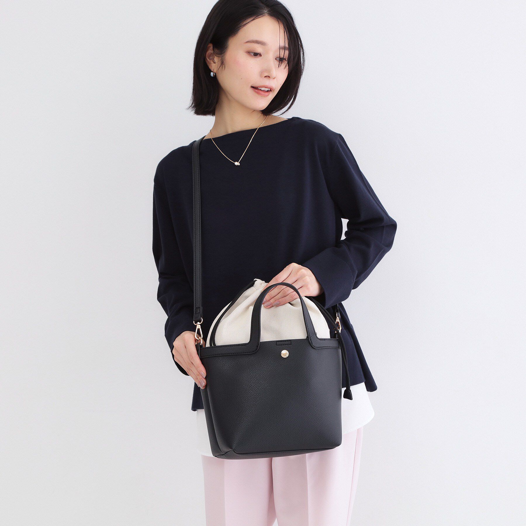 OPAQUE.CLIP「2WAY巾着付シュリンクミドルトート」|ショルダー・メッセンジャー|