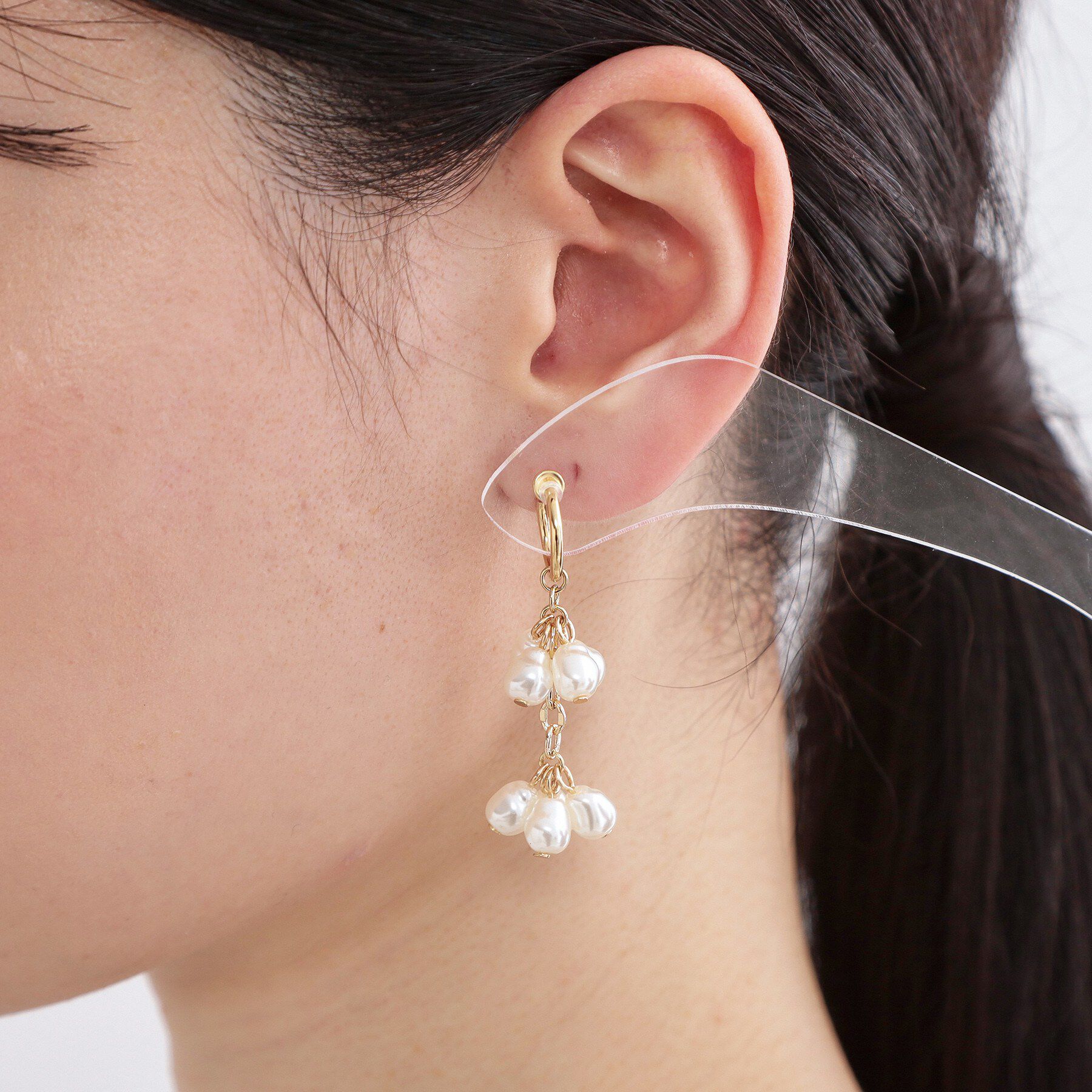 OPAQUE.CLIP「フェイクパールしゃらしゃらイヤリング」|イヤリング|