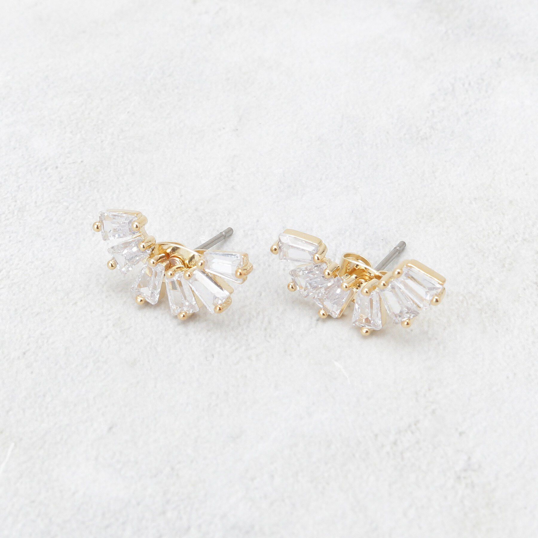 OPAQUE.CLIP「ビジュームーンピアス」|ピアス|ゴールド(007)