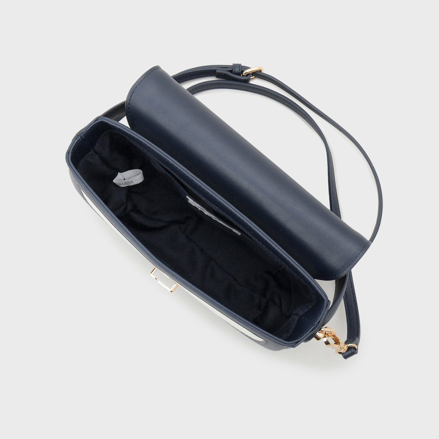 OPAQUE.CLIP「【2WAY】キャンバス&times;合皮コンビフロントデザインバッグ」|ショルダー・メッセンジャー|