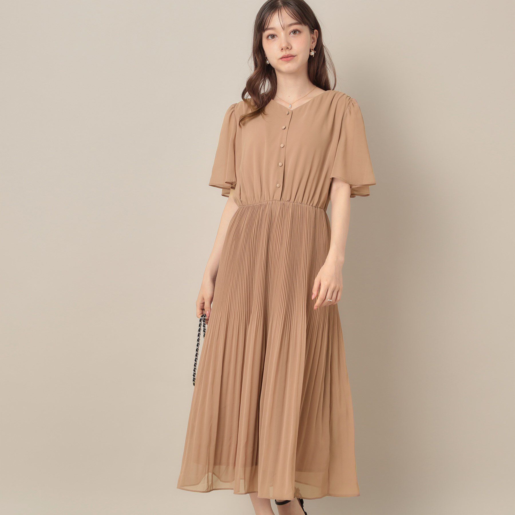 Couture broach「【二の腕カバー・楽ちん・通勤】シフォンプリーツワンピース」|ワンピース|