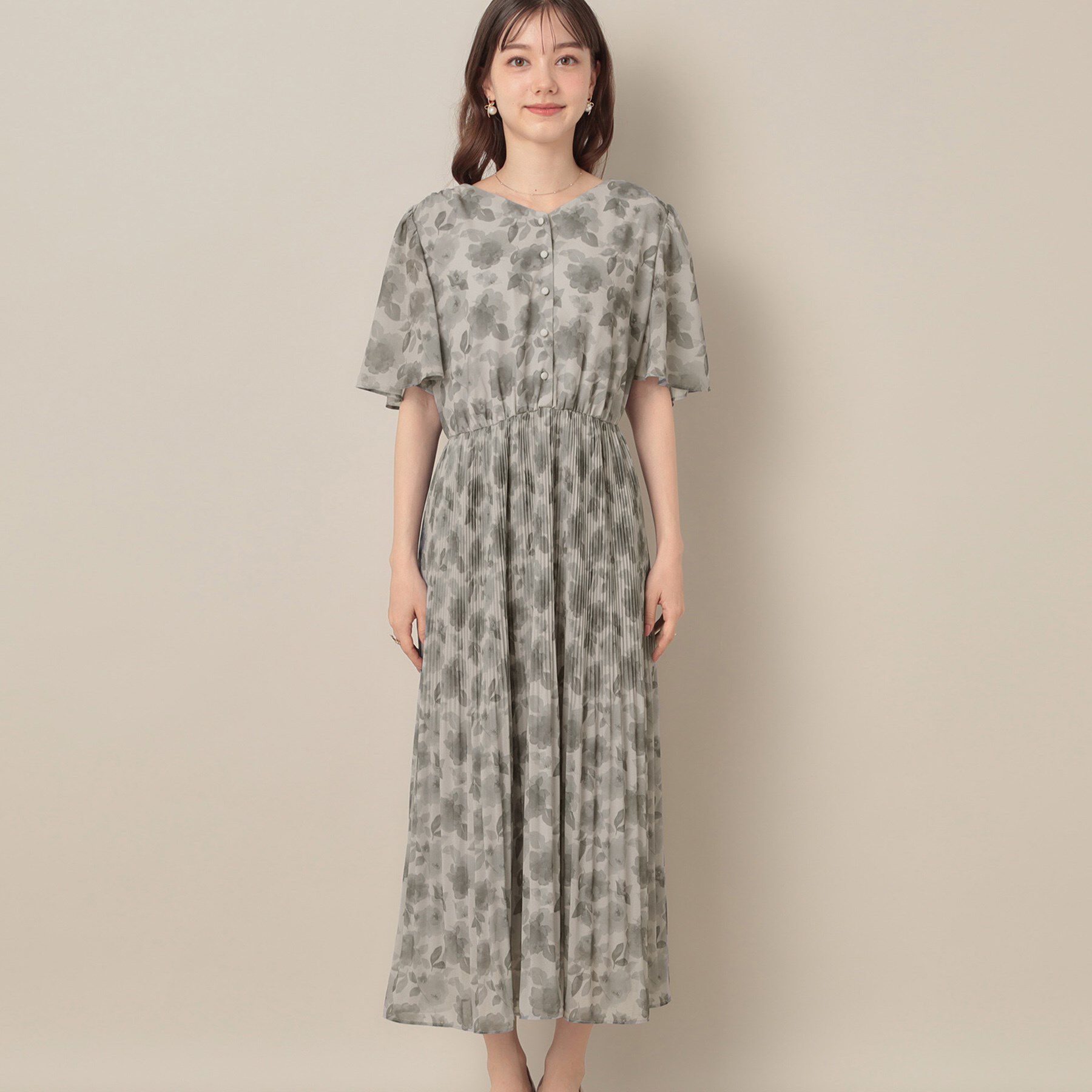 Couture broach「【二の腕カバー・楽ちん・通勤】シフォンプリーツワンピース」|ワンピース|