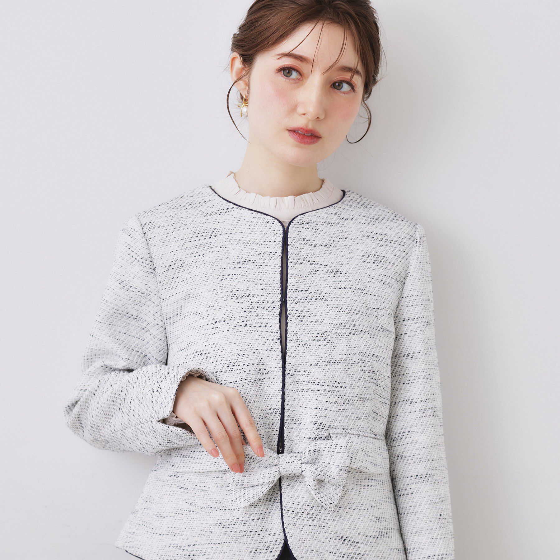 Couture broach「【ハレの日・通勤】カルゼスラブツイードジャケット」|ノーカラージャケット|