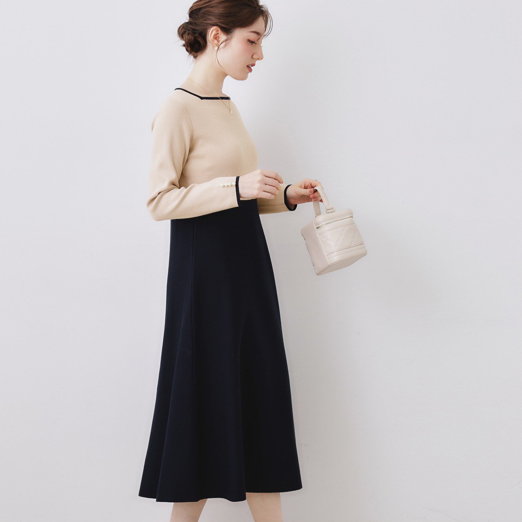 Couture broach「【ハレの日・通勤】スクエアネック バイカラー ニットワンピース」|ワンピース|