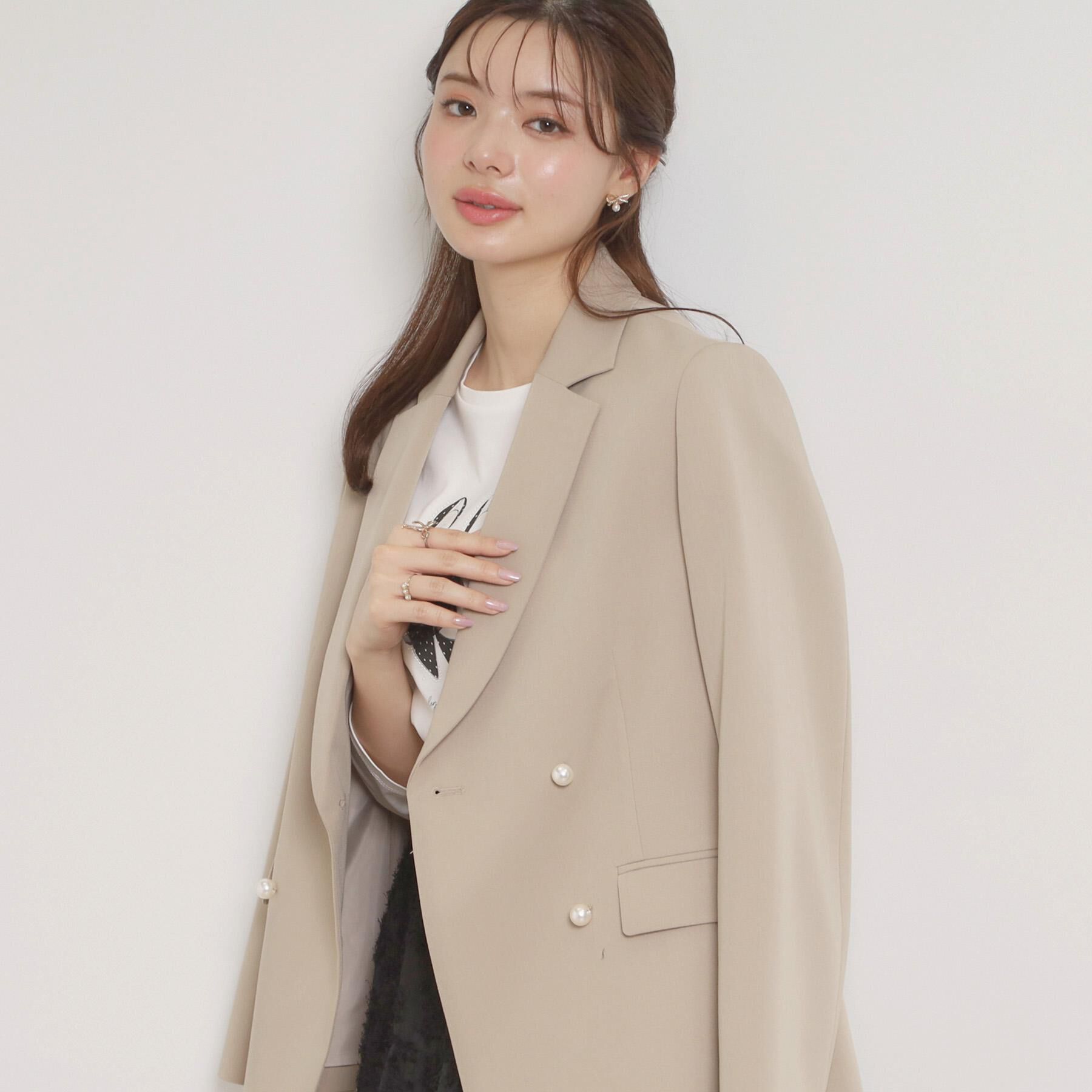 Couture broach「【洗える・ハレの日・通勤】パール調ボタン テーラードジャケット」|テーラードジャケット|