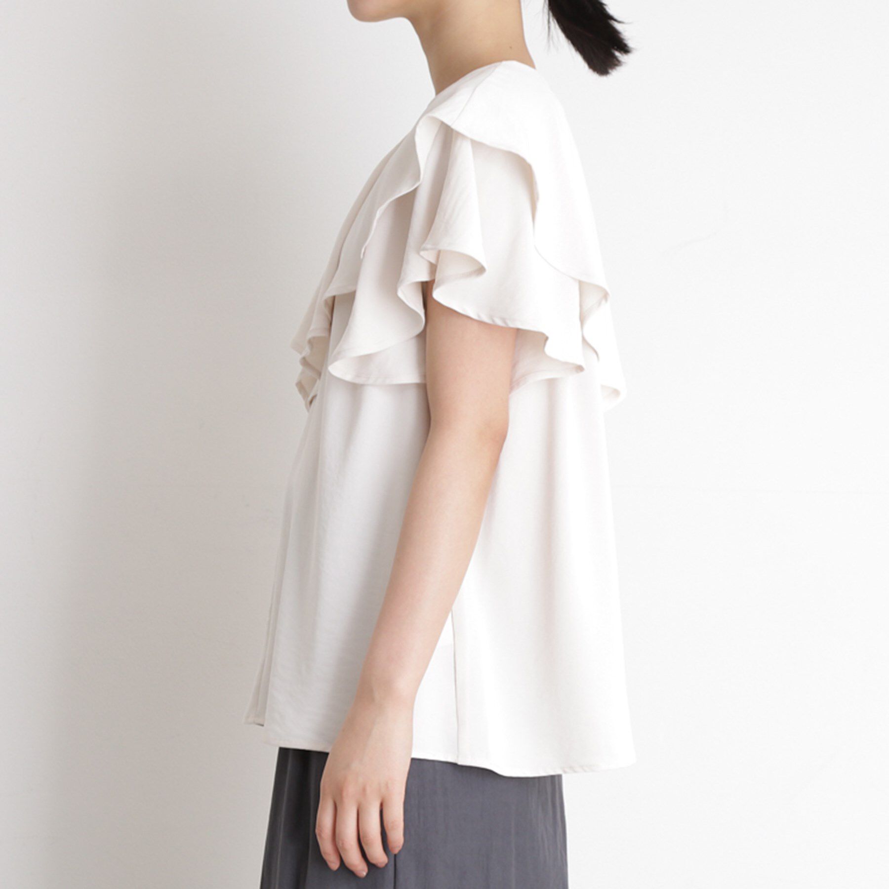 THE SHOP TK「【ONOFF活躍】フリルデザインブラウス/セットアップ可」|シャツ・ブラウス|