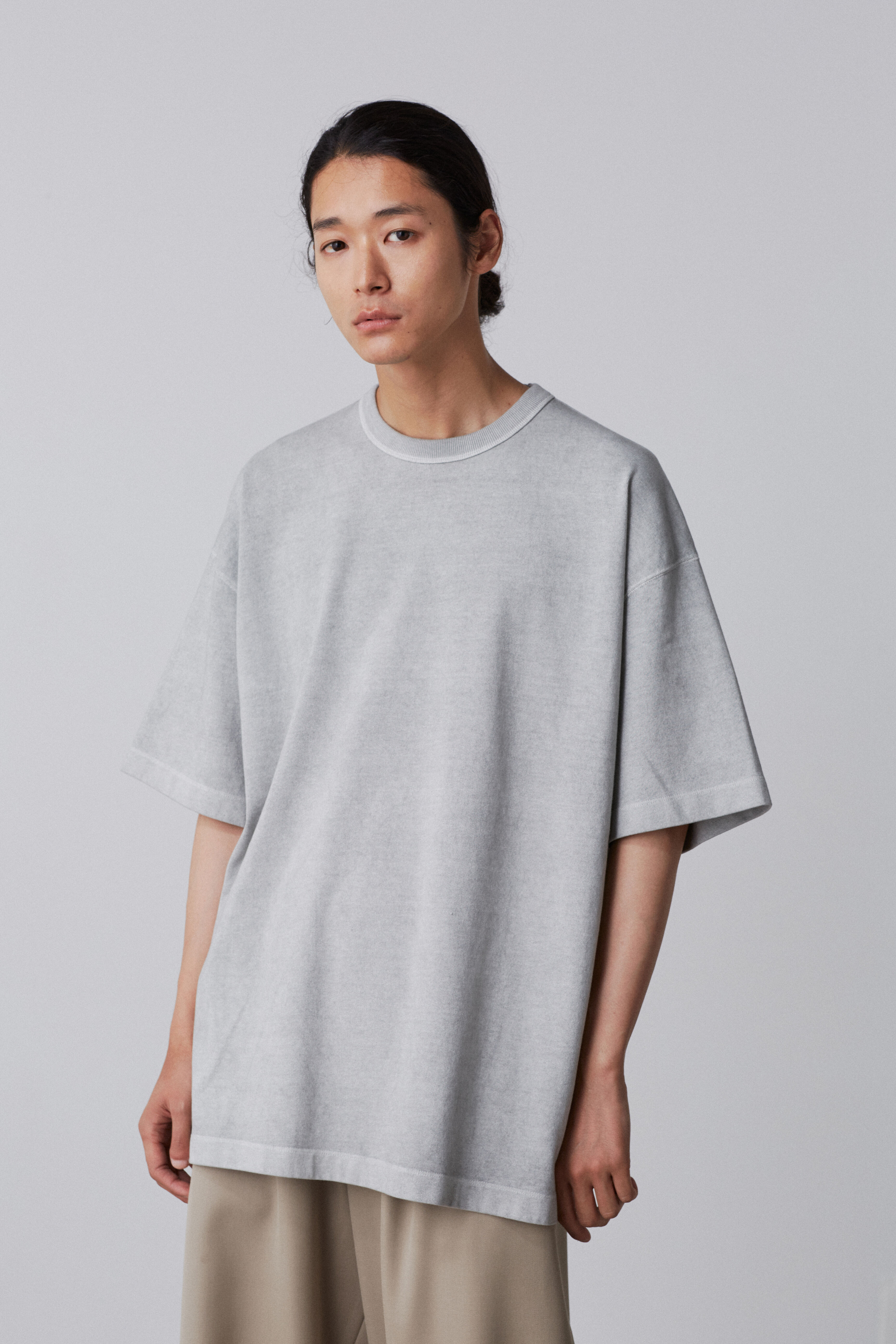 YLEVE 「YLEVE / OPEN END COTTON PIGMENT DYE T‐SHIRT」|Tシャツ・カットソー|グレー