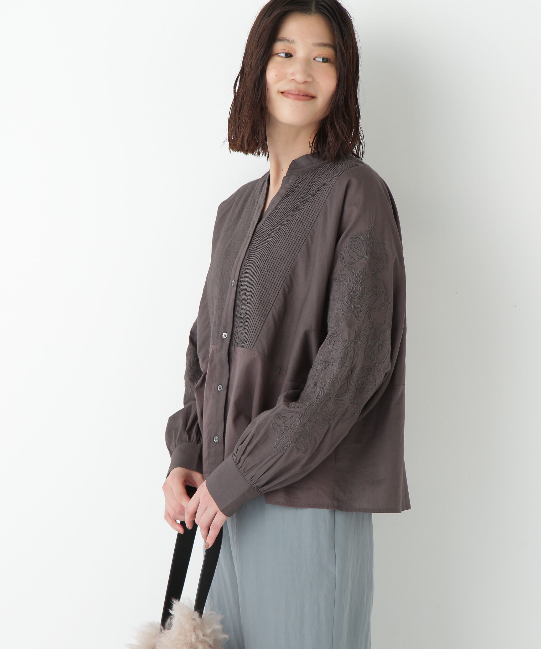  「◆インドコットンボイルアップリケブラウス」|シャツ・ブラウス|チャコール1