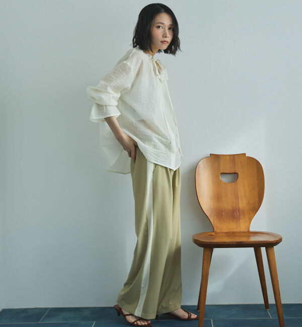 Doux archives「シアーストライプスタンドフリルブラウス」|シャツ・ブラウス|