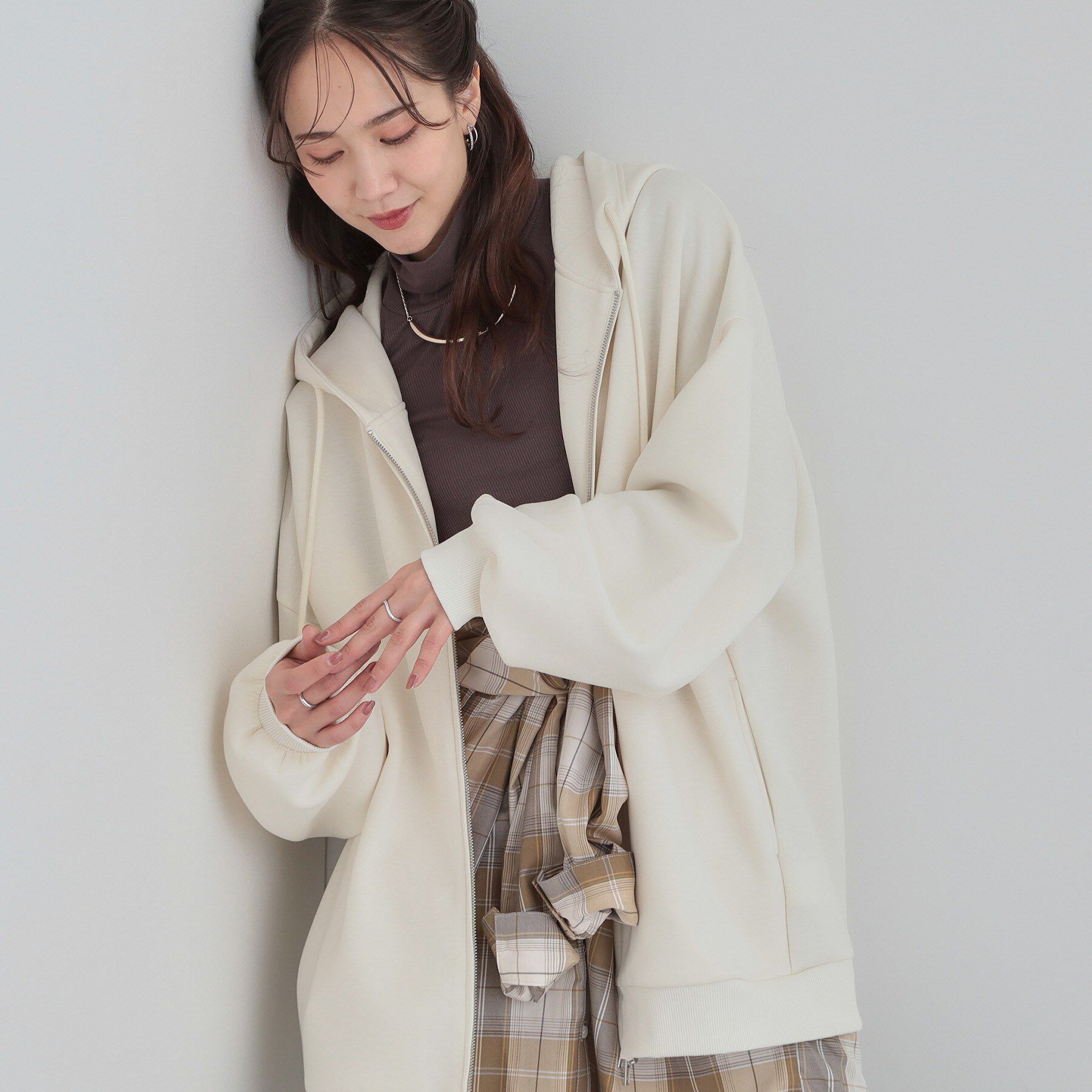 SHOO･LA･RUE「【セットアップ可/なめらかタッチ】ダブルジップでおしゃれ見え オーバーサイズゆるパーカ」|パーカー|アイボリー(004)