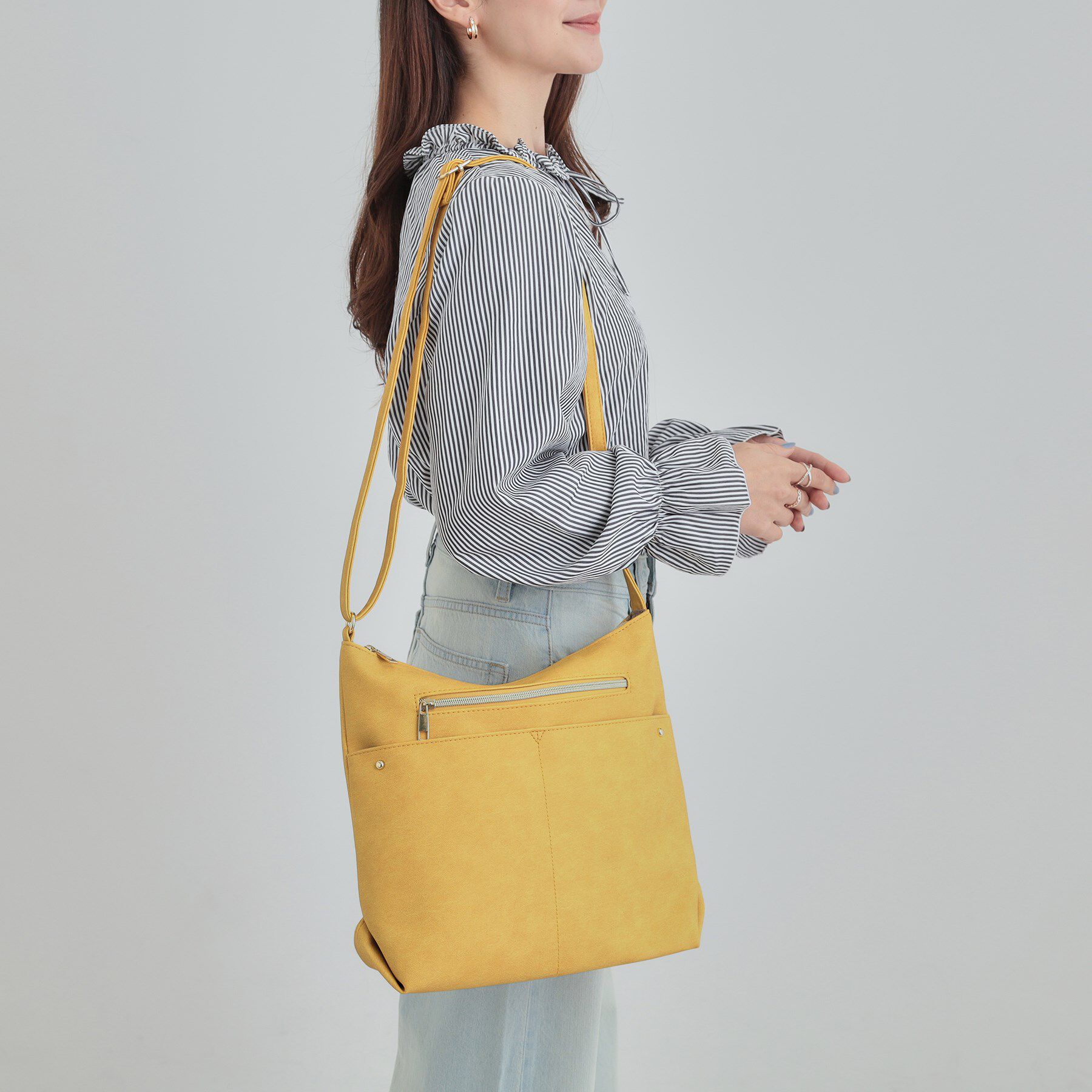 SHOO･LA･RUE「【選べる6色】フロントWポケットショルダーバッグ」|ショルダー・メッセンジャー|