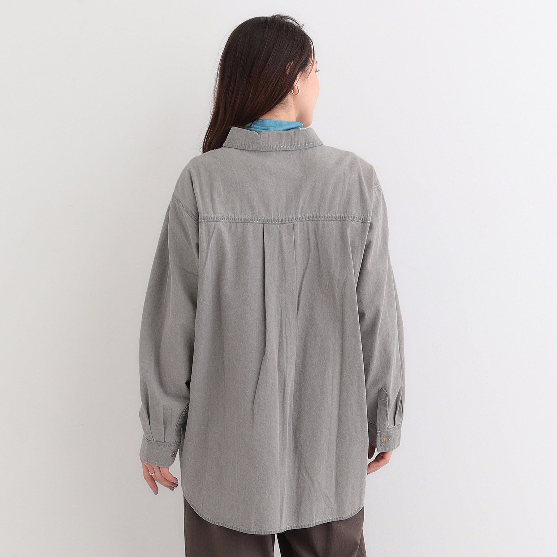 SHOO･LA･RUE「【洗濯機可/体型カバー】こなれ感をプラスする ライトオンスデニムシャツ」|シャツ・ブラウス|