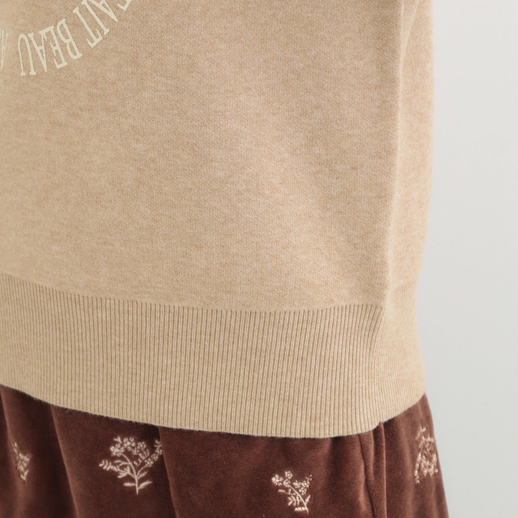 SHOO･LA･RUE「【洗濯機可/S-LL】もちもちタッチで柔らかい肌触り スウェットライクロゴニット」|ニット・セーター|