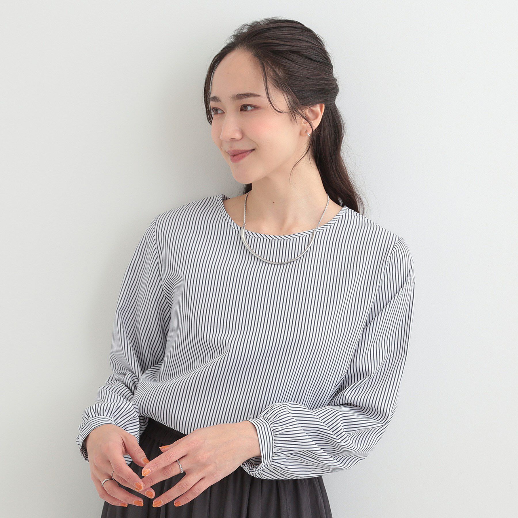 SHOO･LA･RUE「【洗濯機可/2点セット/S-LL】着回し自在 きれい見え ニットベスト＋ブラウス」|ニット・セーター|