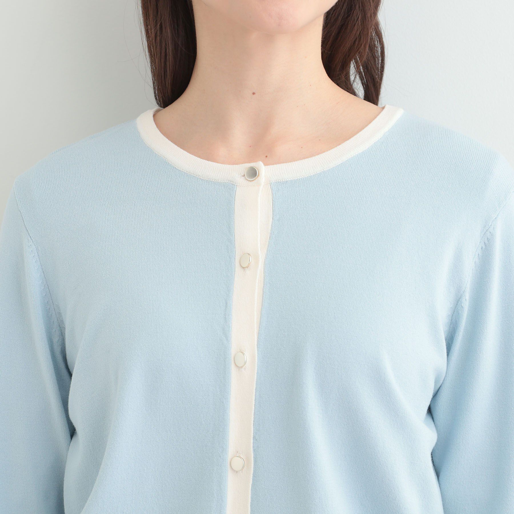 SHOO･LA･RUE「【洗濯機可/S-LL/アンサンブル可】パールボタンが上品　華やぎ配色カーディガン」|カーディガン|